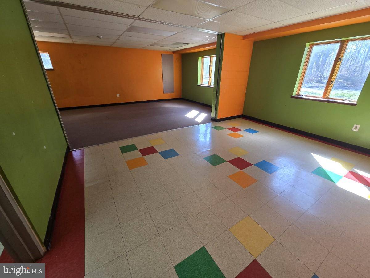 Bordentown, NJ 08505,270 WARD AVE