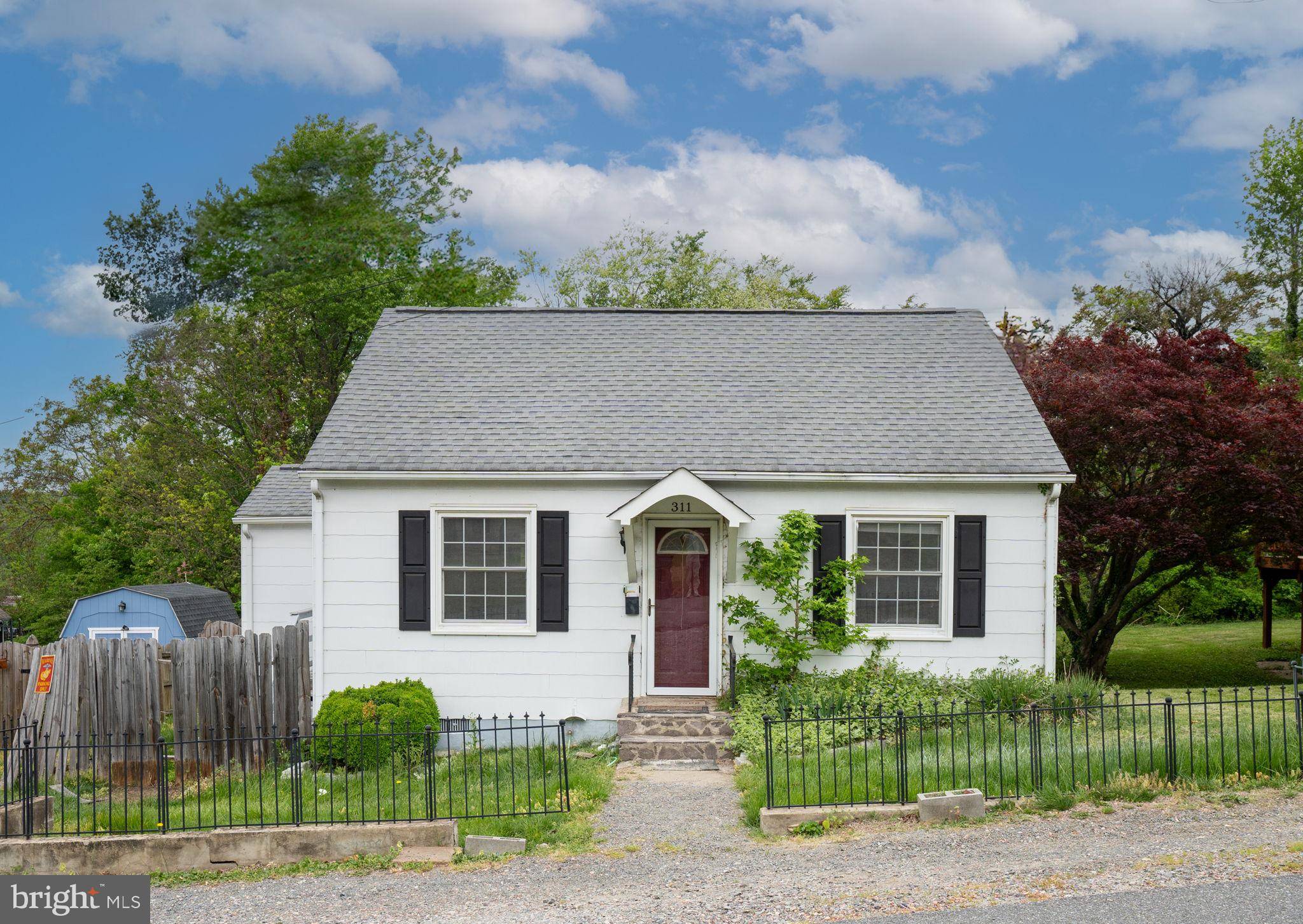 Fredericksburg, VA 22405,311 COLONIAL AVE