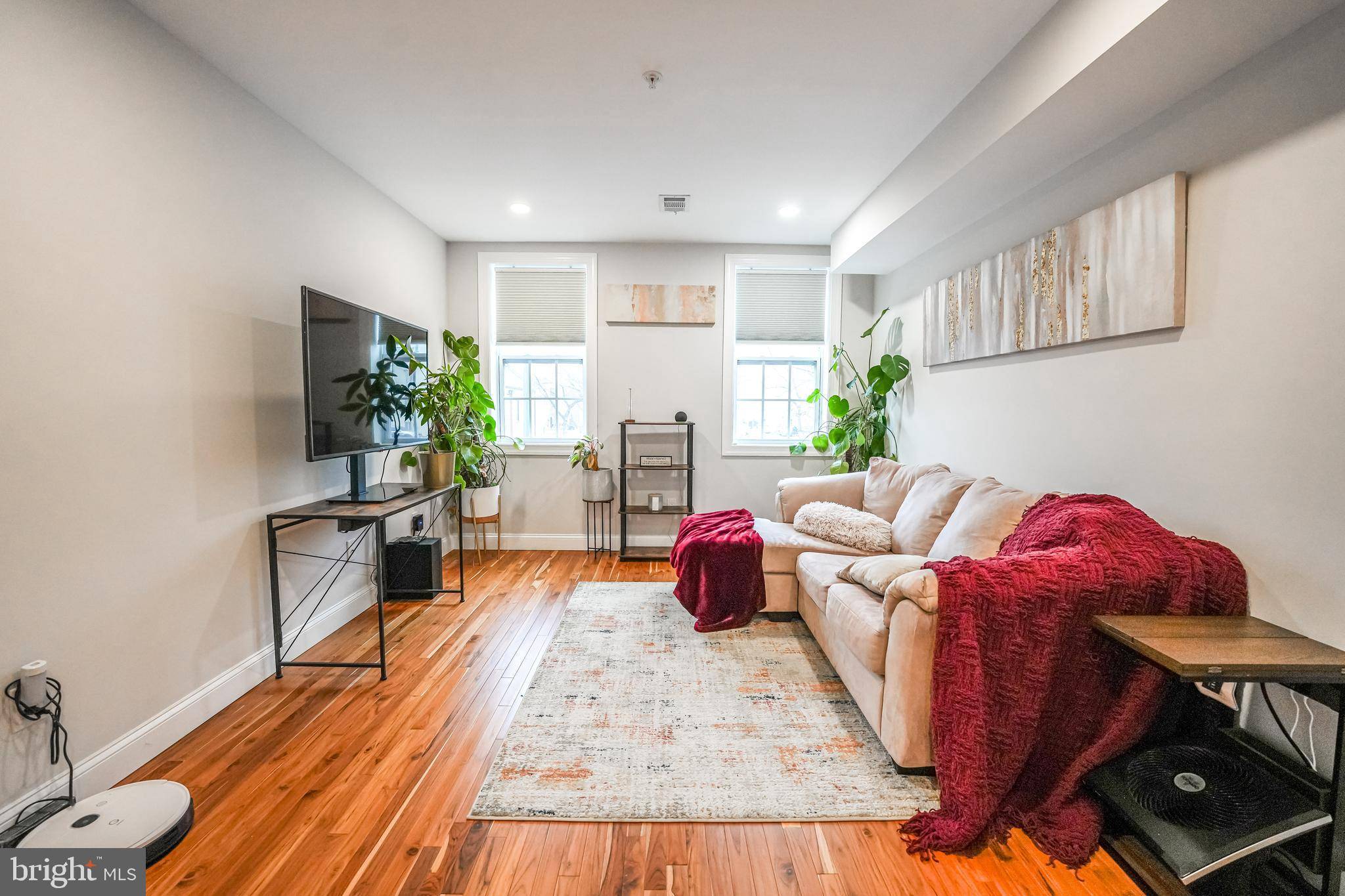 Washington, DC 20002,731 18TH ST NE #2