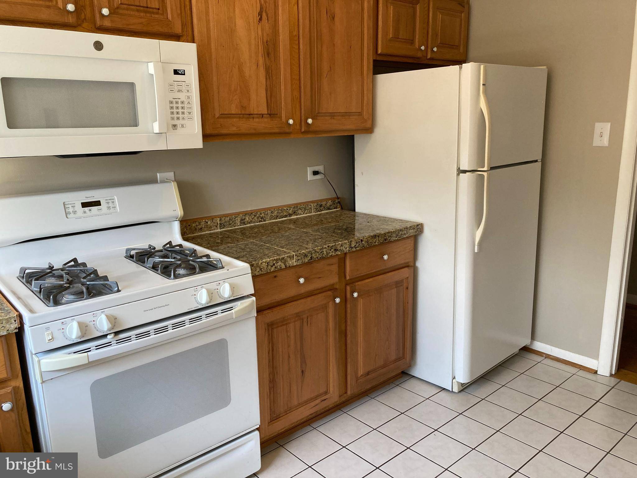 Bethesda, MD 20814,10613 MONTROSE AVE #104