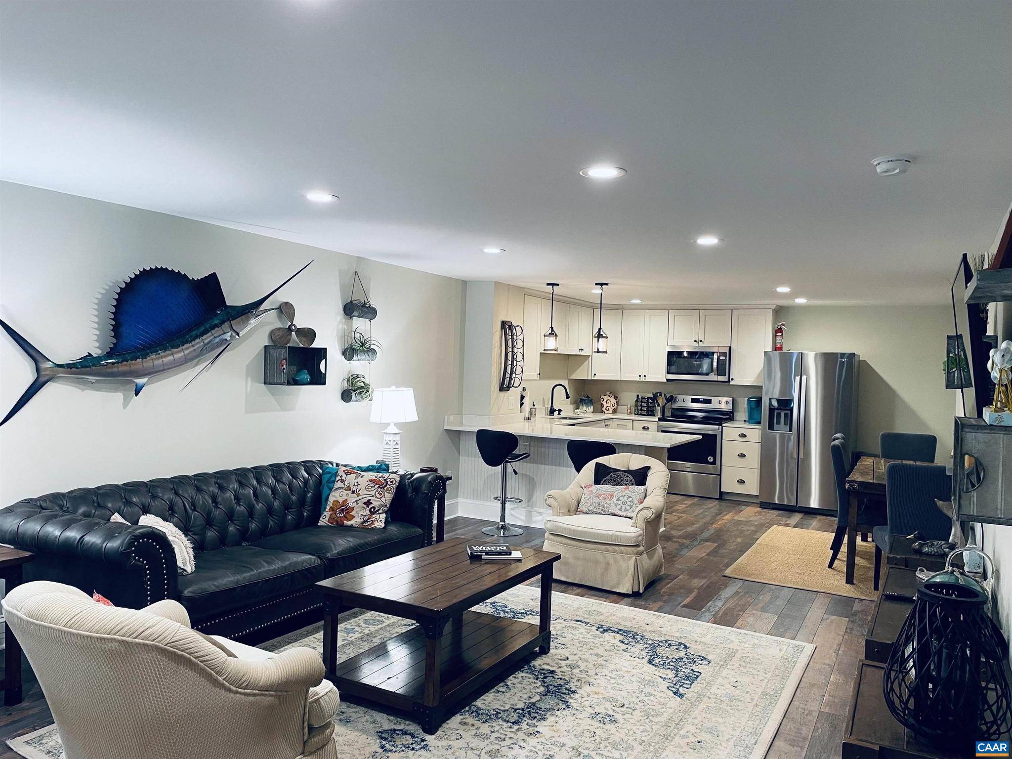 Staunton, VA 24401,921 W BEVERLEY ST
