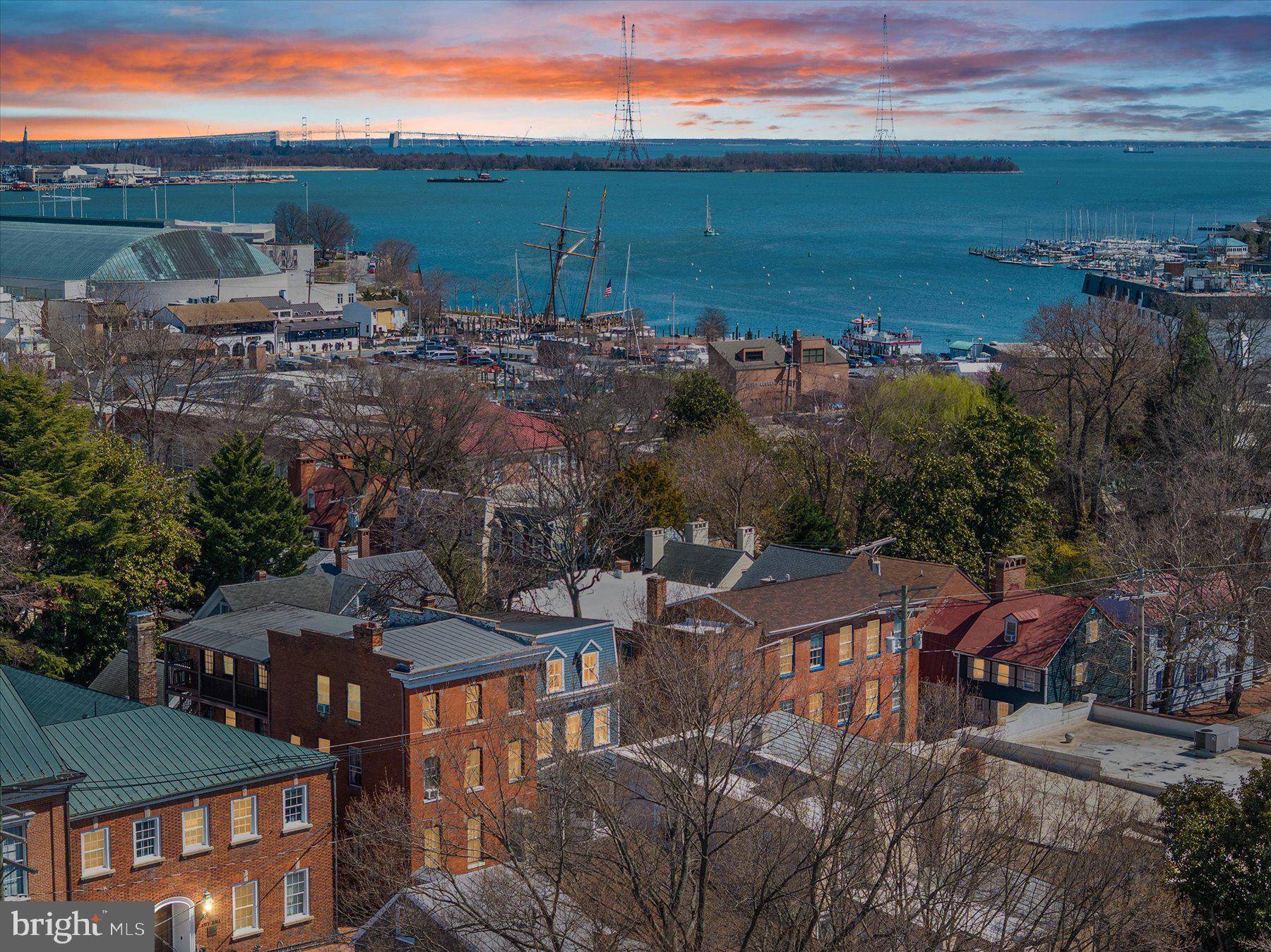 Annapolis, MD 21401,146 DUKE OF GLOUCESTER ST