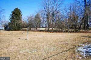 Bernville, PA 19506,19 NEW SCHAEFFERSTOWN RD