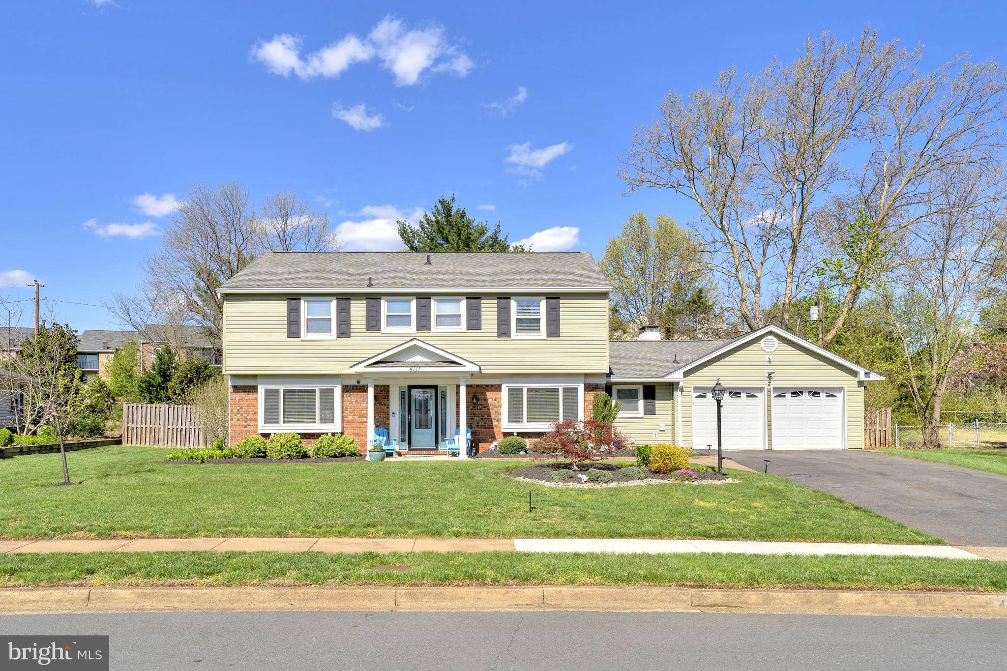 Fairfax, VA 22033,4111 MEADOW HILL LN