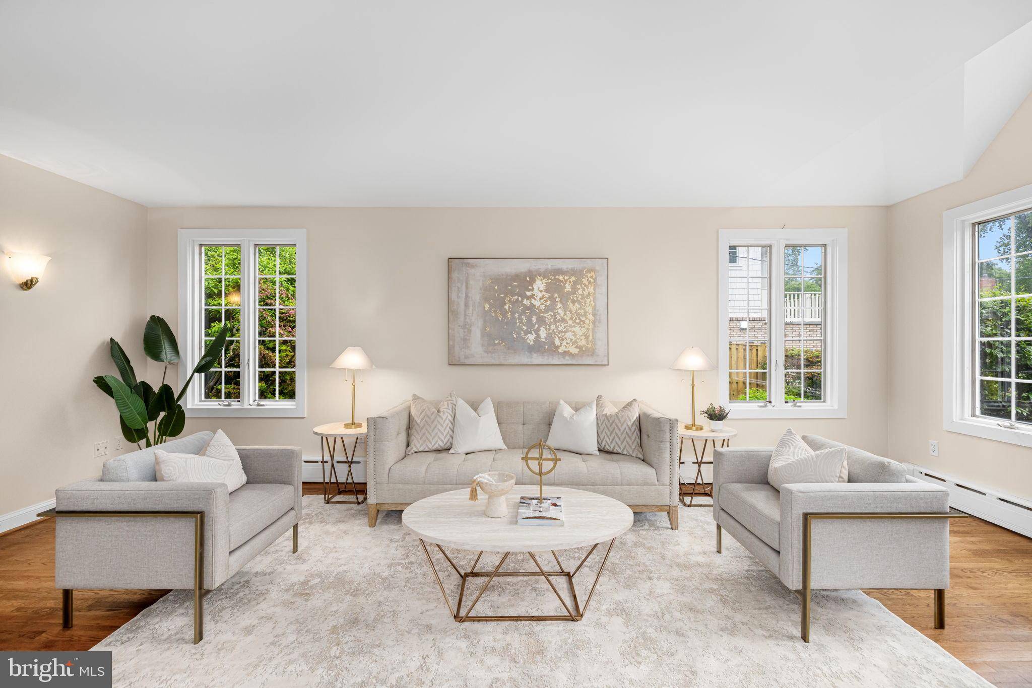 Arlington, VA 22207,4608 37TH ST N