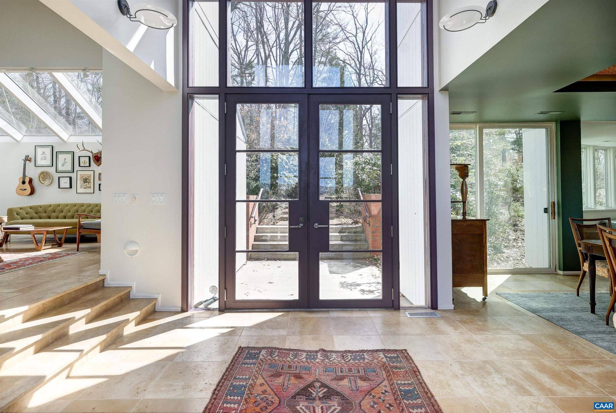 Charlottesville, VA 22901,3024 MECHUM BANKS DR
