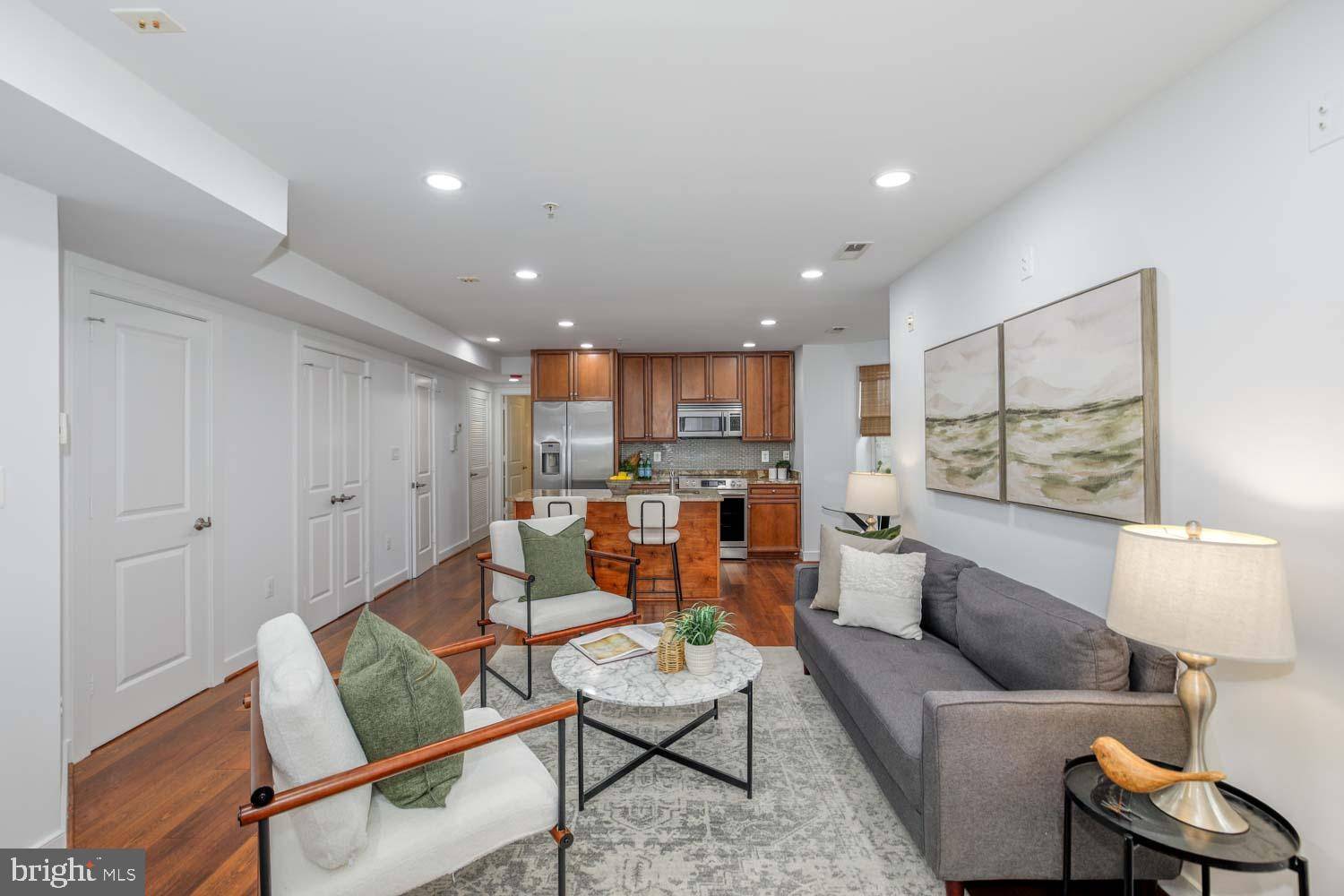 Washington, DC 20003,424 EAST CAPITOL ST NE #2