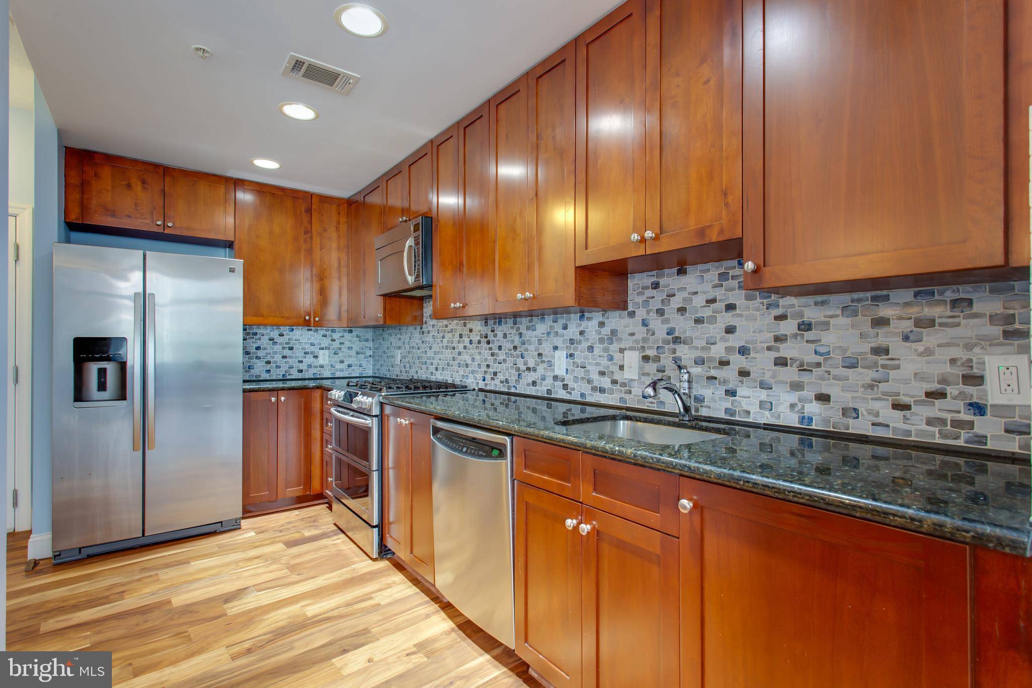 Arlington, VA 22202,3650 S GLEBE RD #239