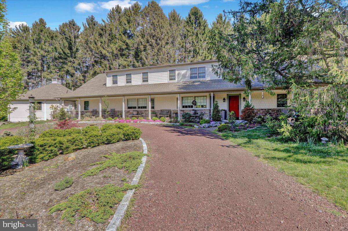 Mohnton, PA 19540,338 CANDY RD