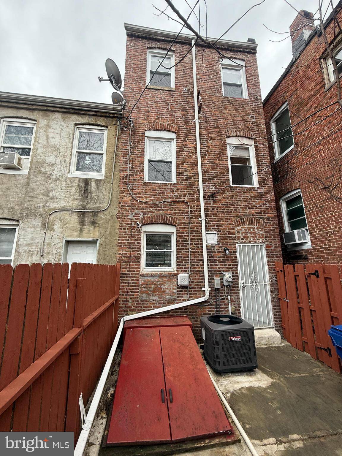 Baltimore, MD 21229,145 COLLINS AVE