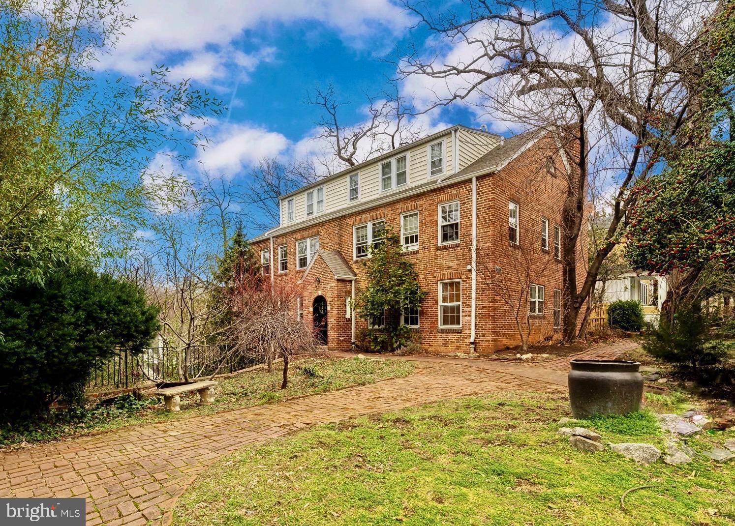 Washington, DC 20010,3434 OAKWOOD TER NW