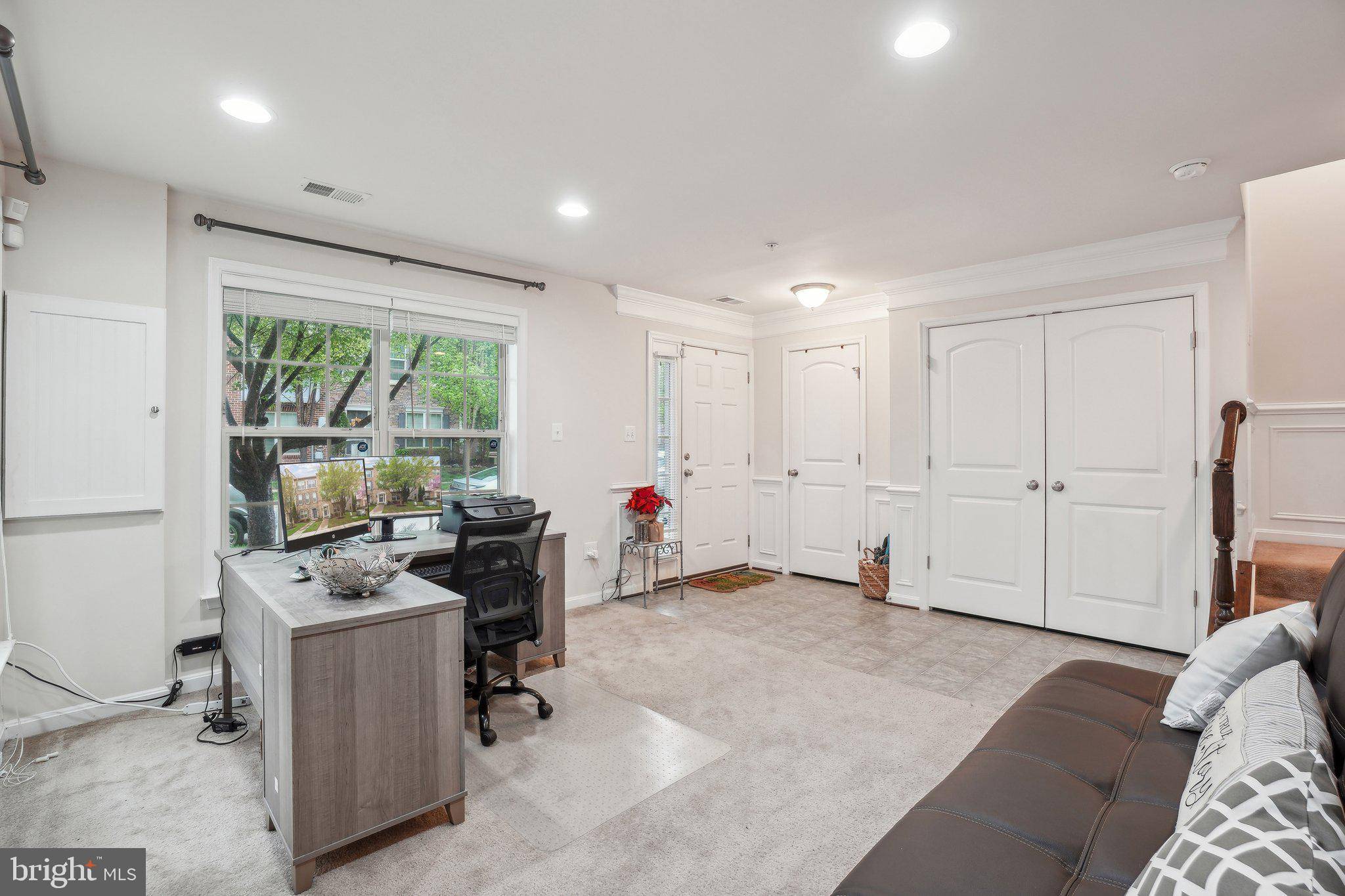 Lanham, MD 20706,9810 SMITHVIEW PL