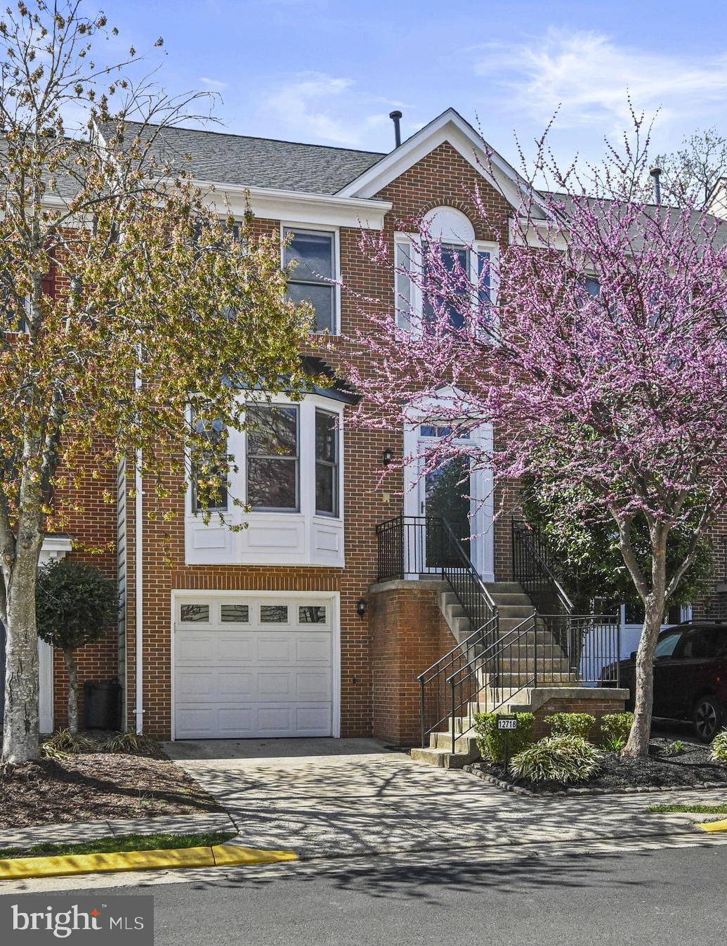Fairfax, VA 22033,12718 DOGWOOD HILLS LN