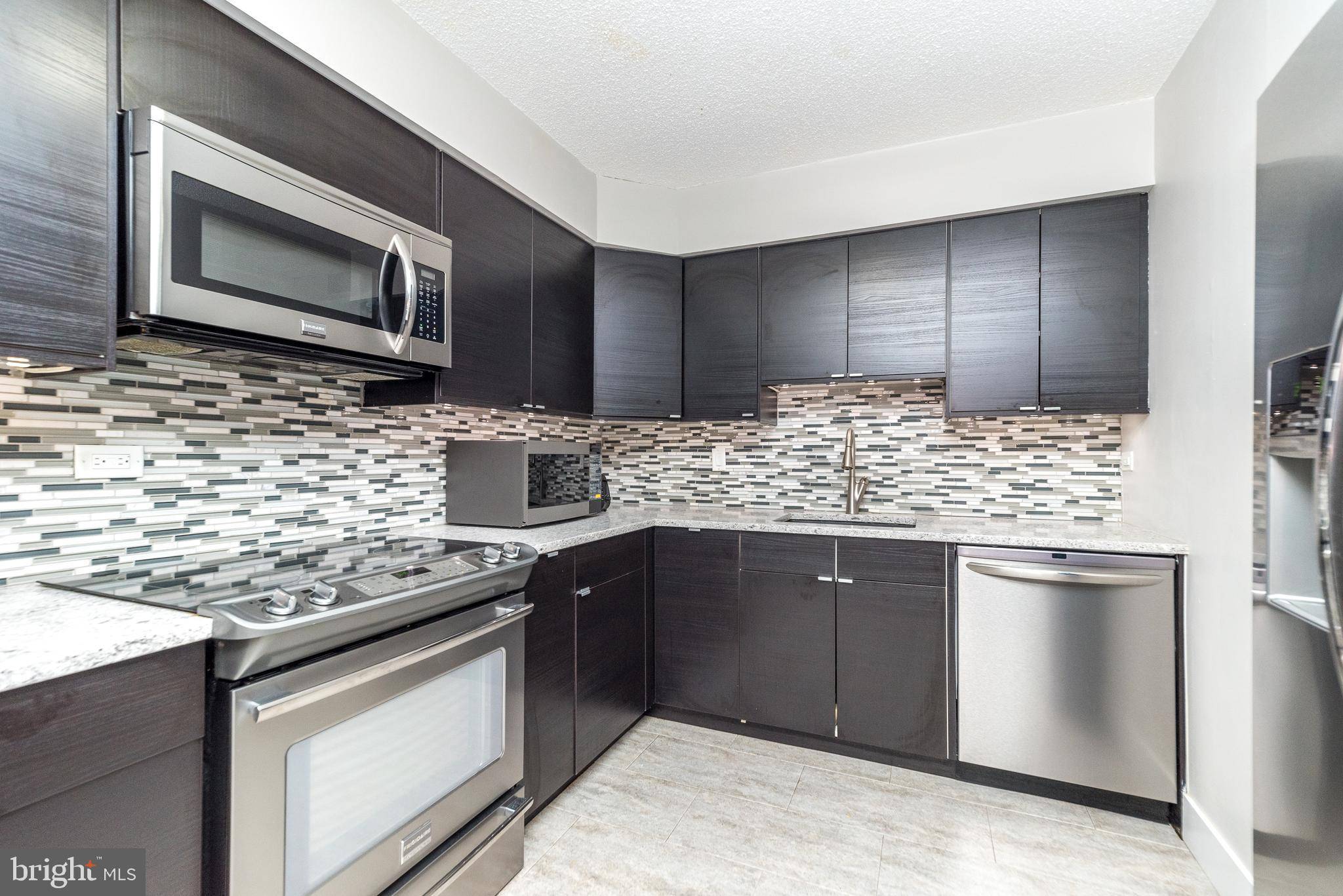 King Of Prussia, PA 19406,21035 VALLEY FORGE CIR #1035