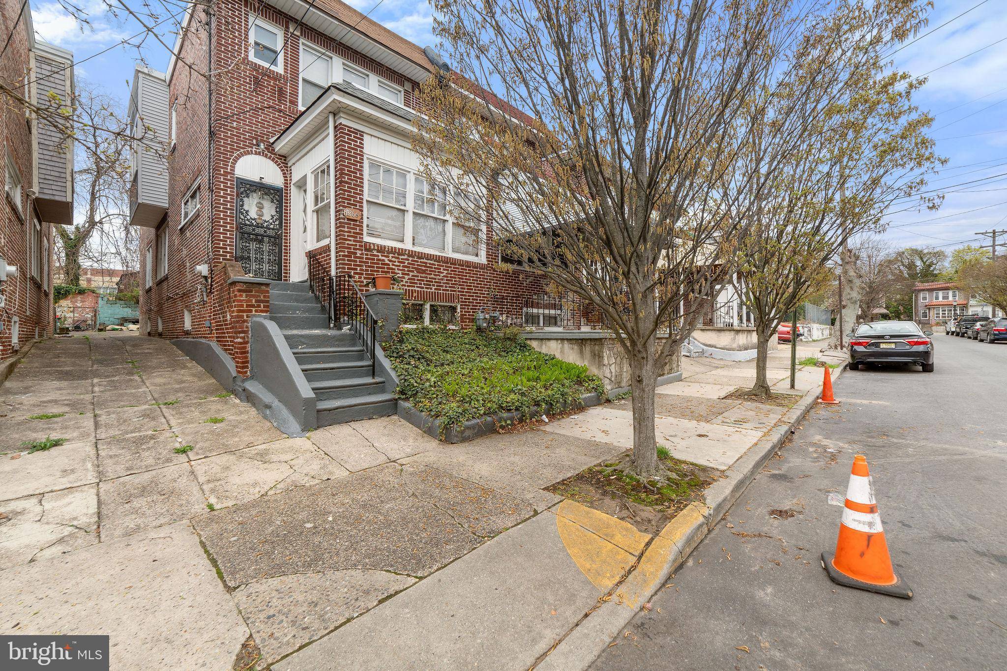 Camden, NJ 08103,1266 MAGNOLIA AVE