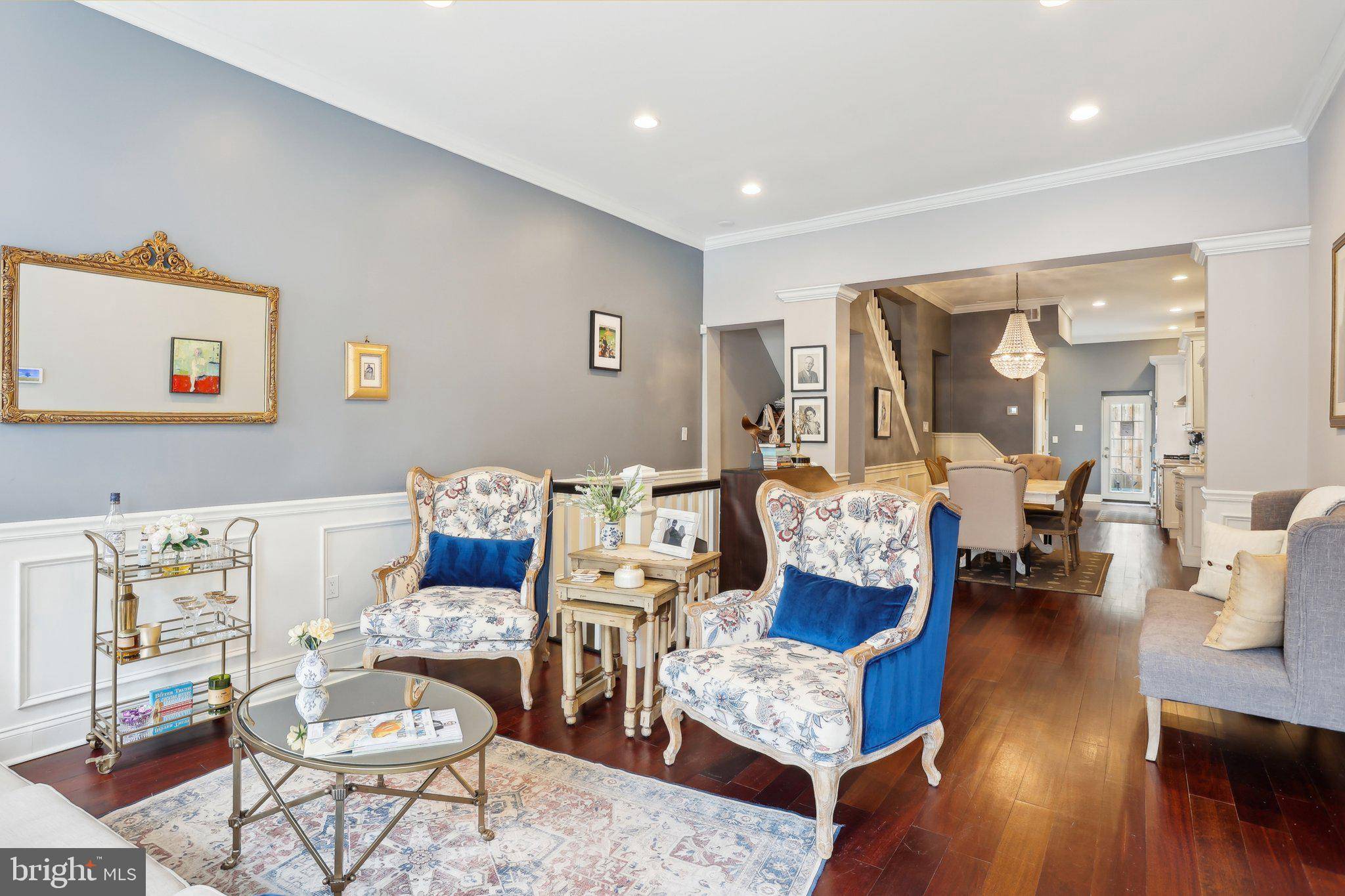 Philadelphia, PA 19147,945 S 3RD ST