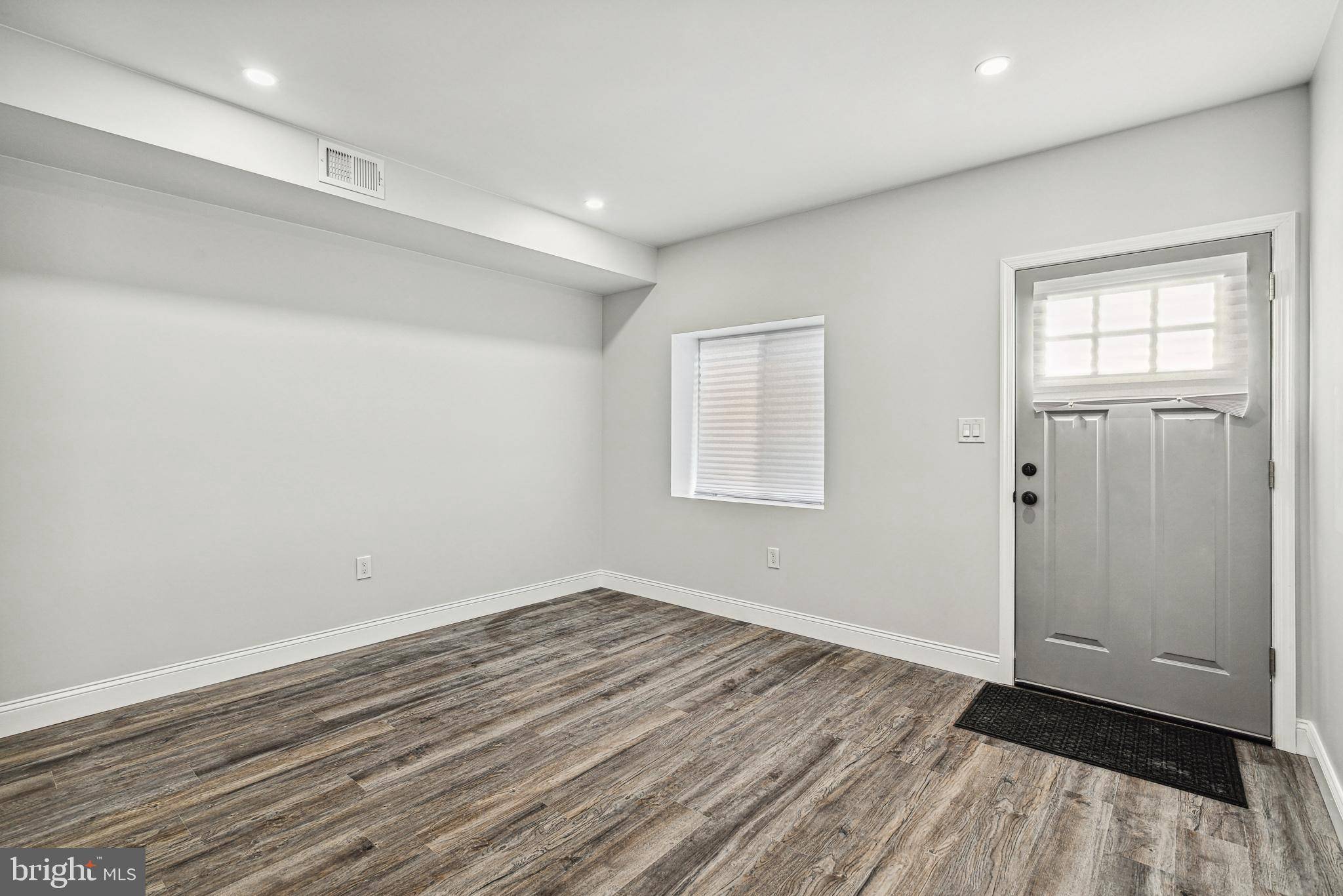 Philadelphia, PA 19148,427 TASKER ST