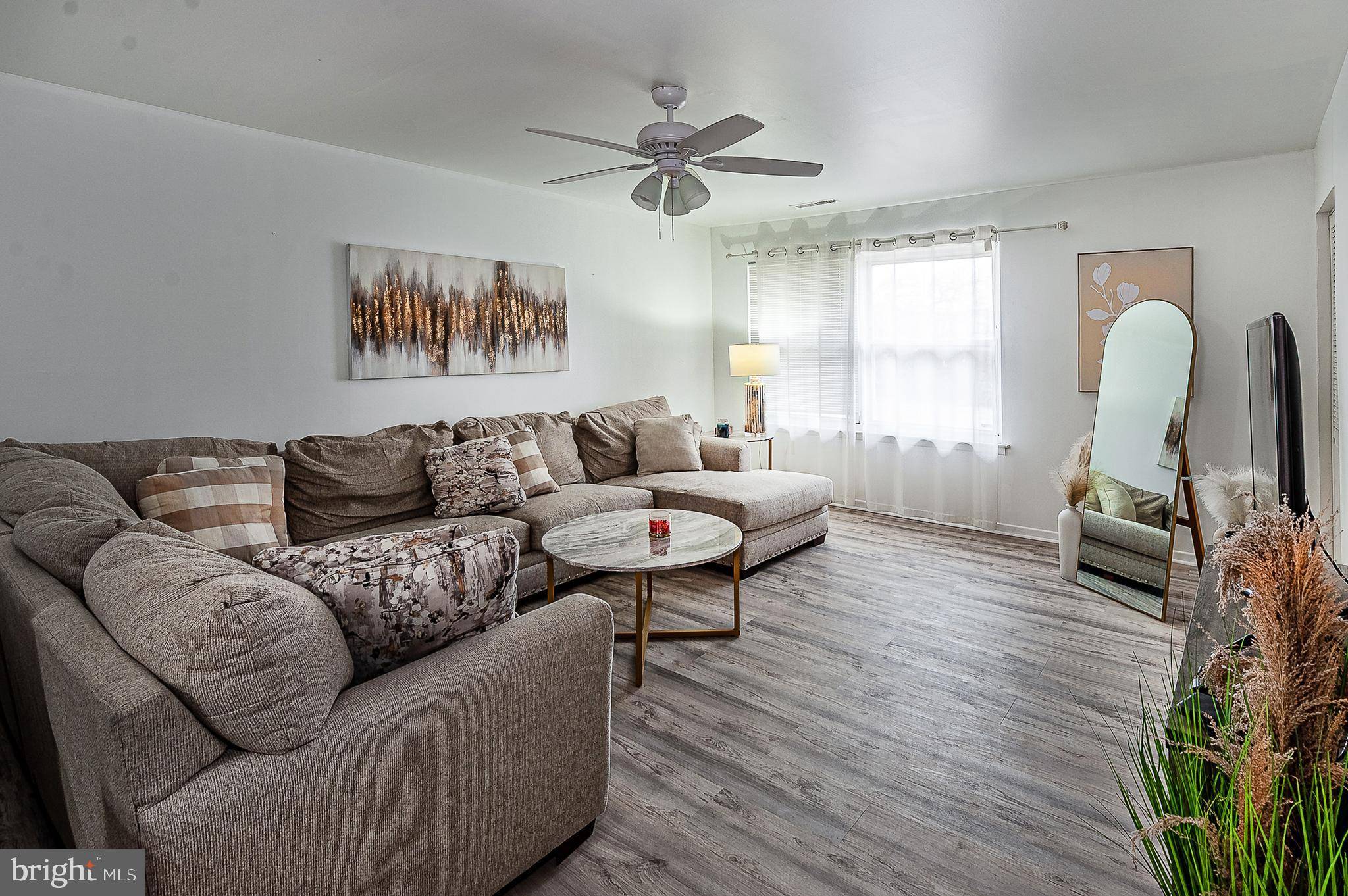 Westville, NJ 08093,808 WINDING WAY