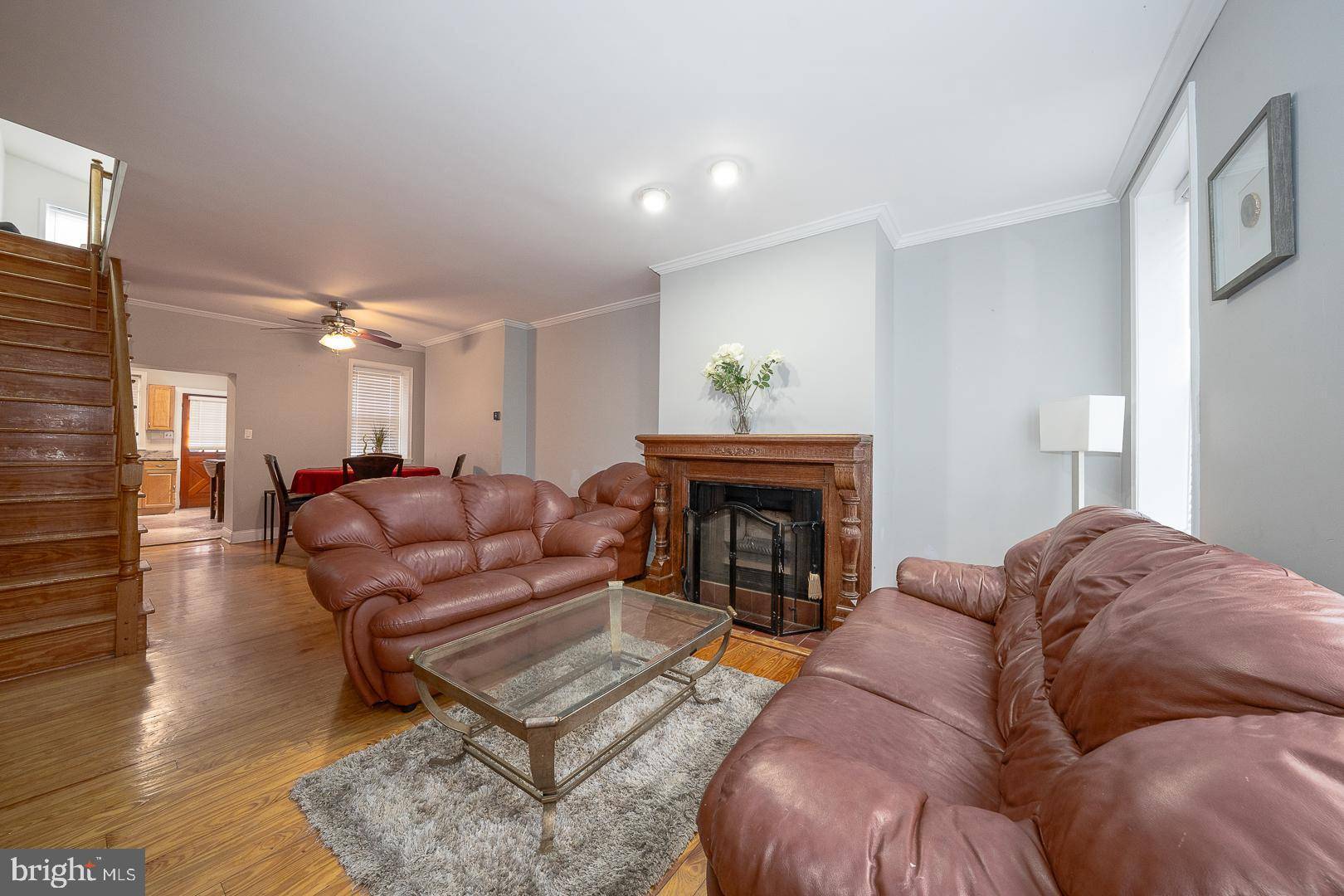 Philadelphia, PA 19130,849 CORINTHIAN AVE