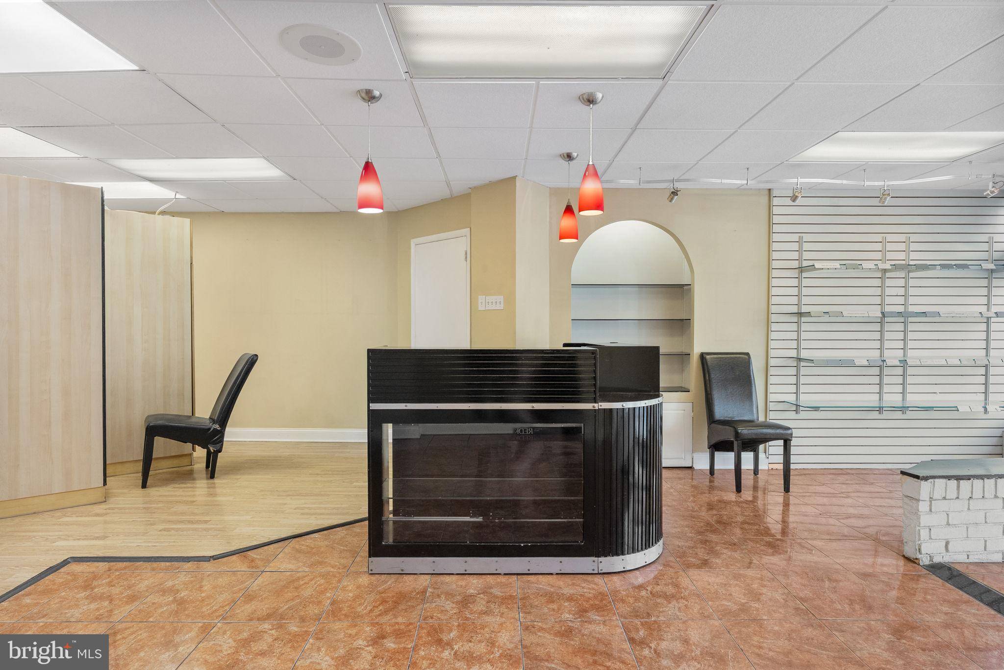 Downingtown, PA 19335,132 E LANCASTER AVE