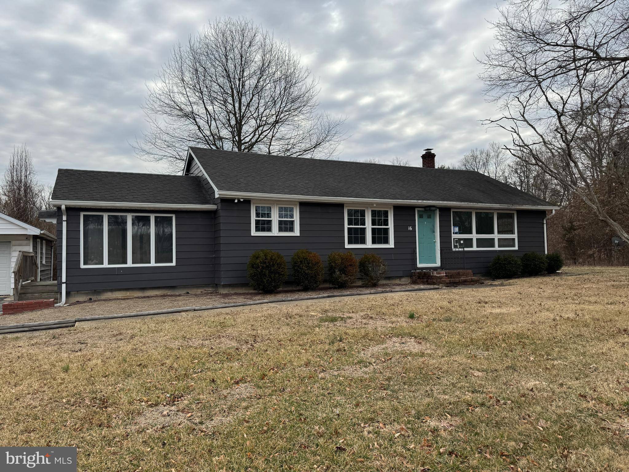 Woodstown, NJ 08098,16 ALLOWAY WOODSTOWN RD