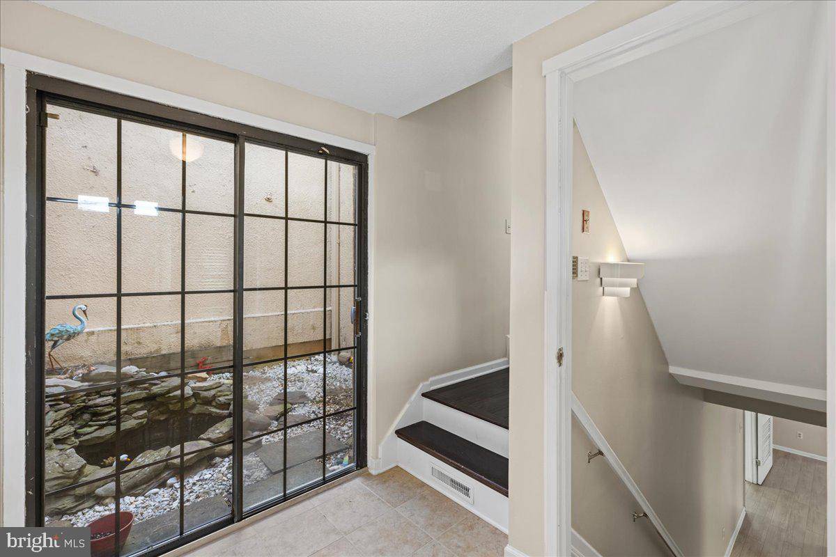 Princeton, NJ 08540,123 SAYRE DR