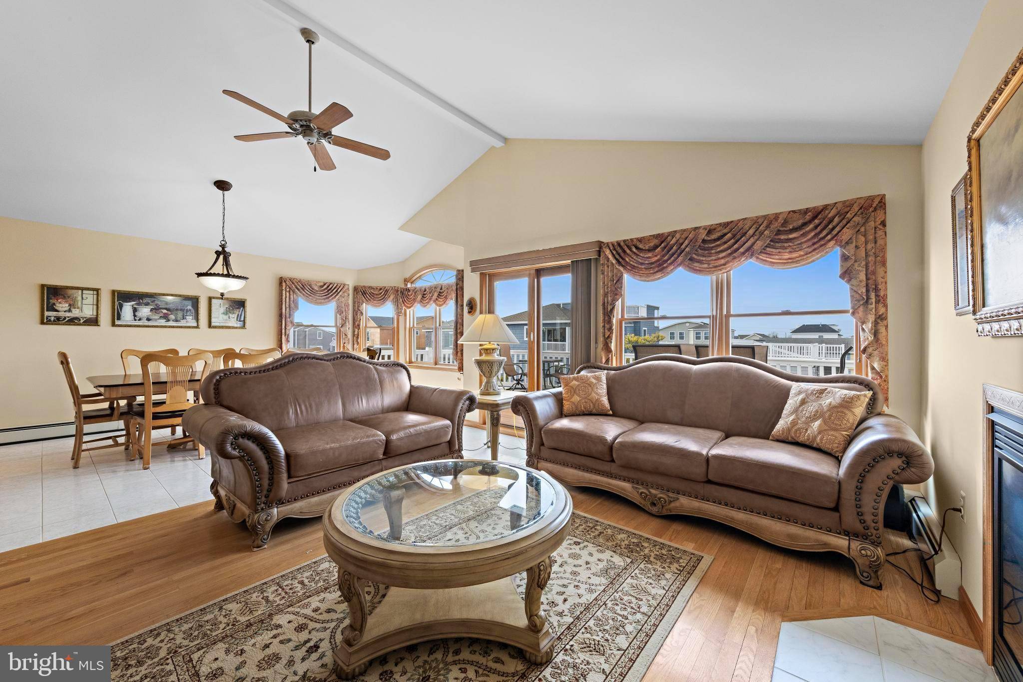 Surf City, NJ 08008,272 N 9TH ST