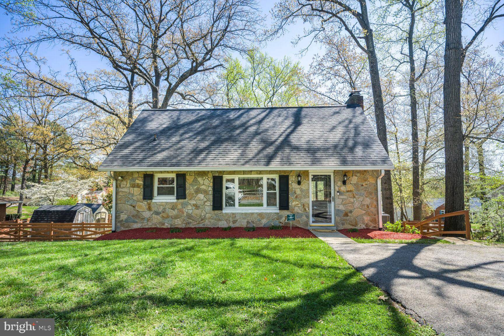 Temple Hills, MD 20748,5302 KEPPLER RD