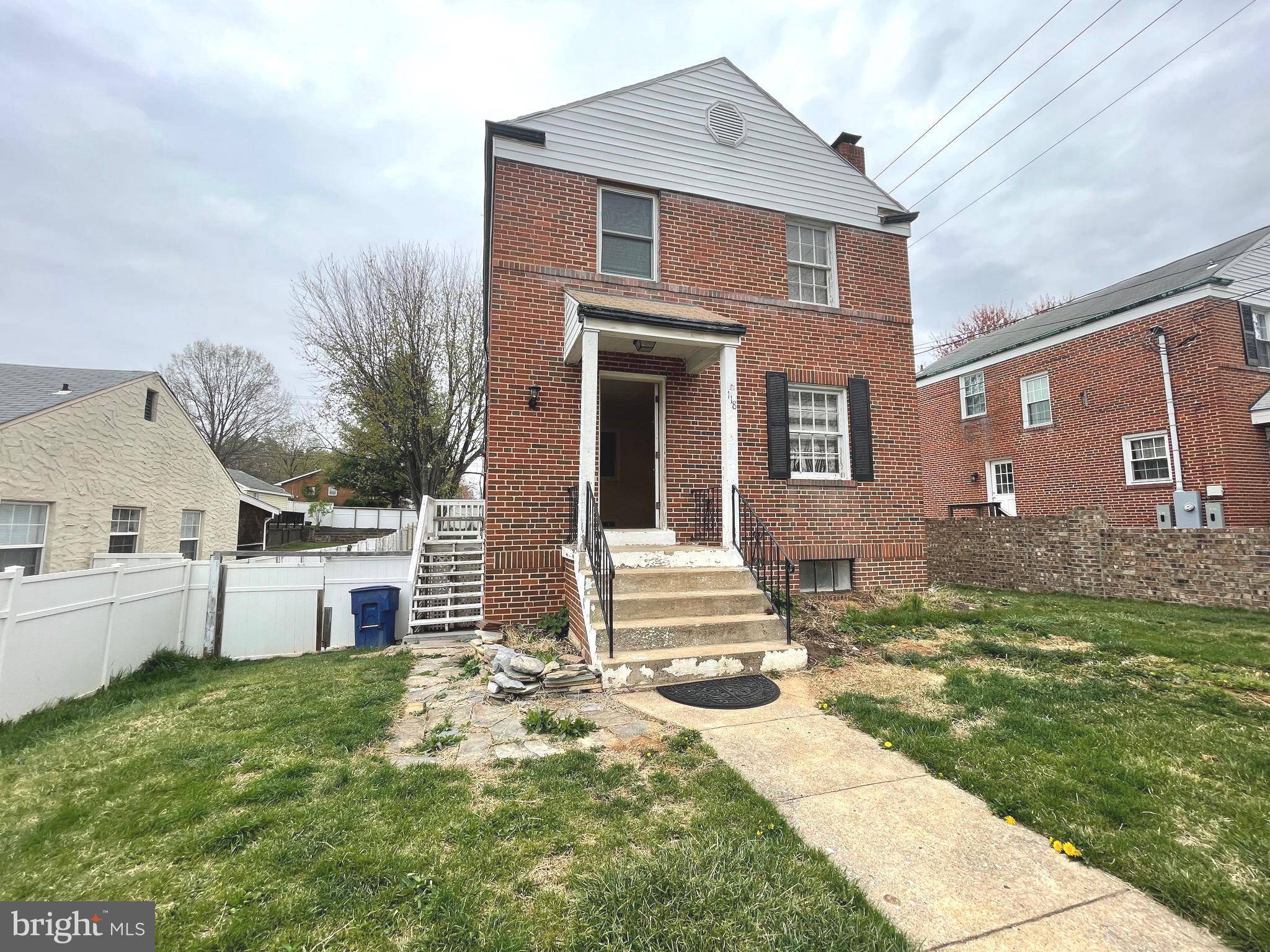Front Royal, VA 22630,118 FAIRVIEW AVE
