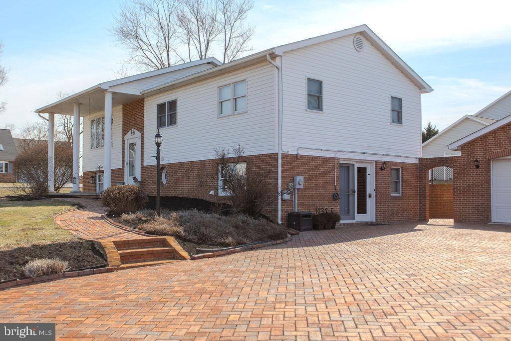 Shippensburg, PA 17257,13 ROGER AVE