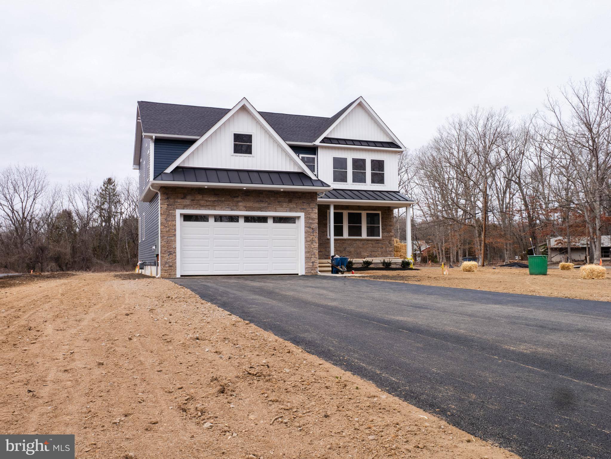 Newfield, NJ 08344,2 KING CT