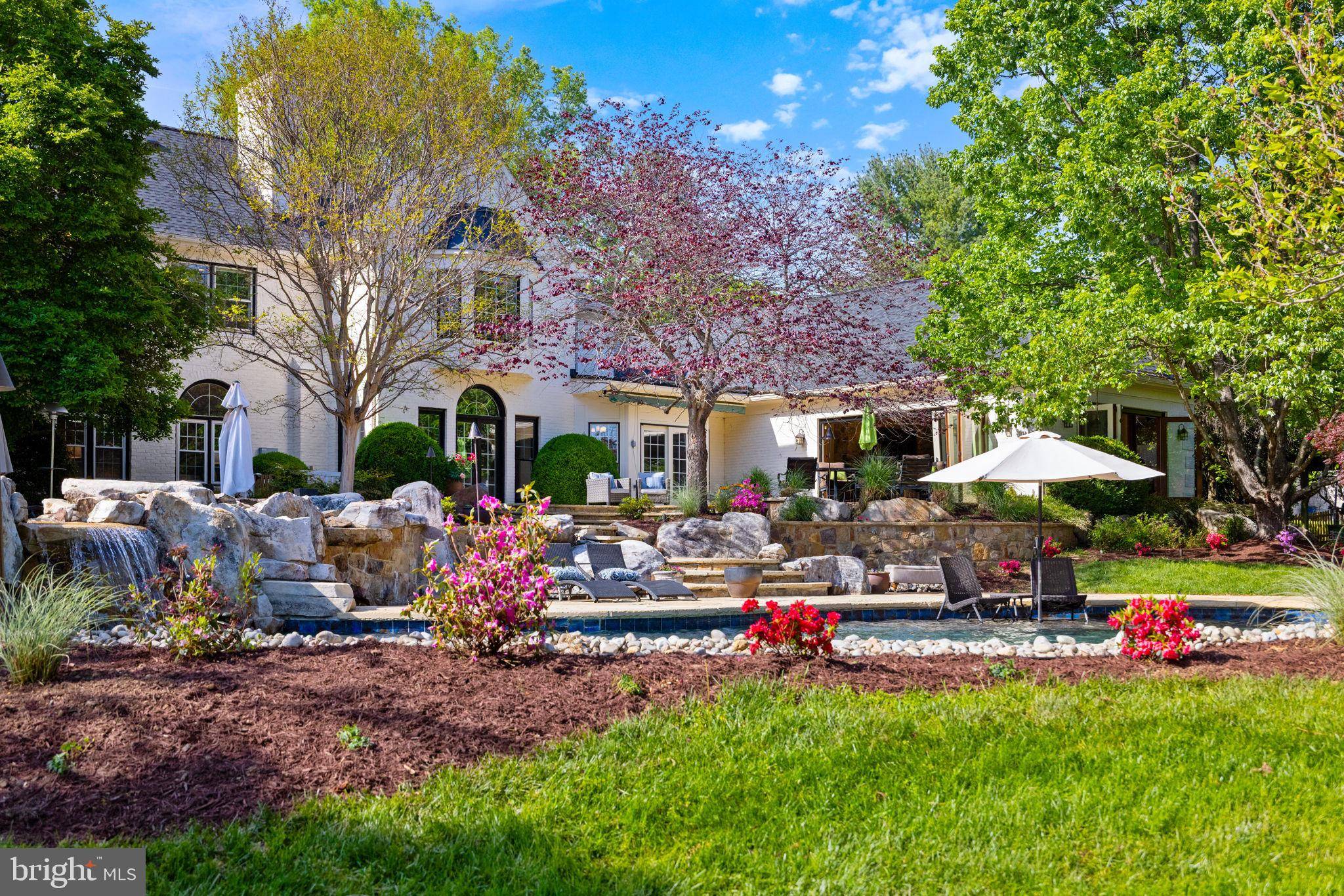 Bethesda, MD 20817,18 HOLLY LEAF CT