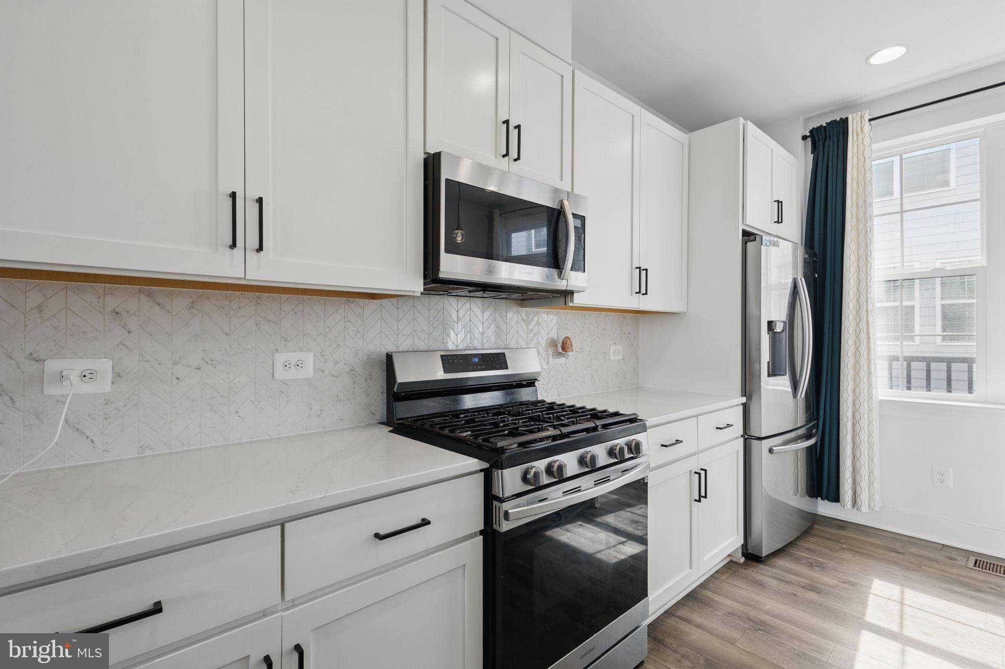 Reston, VA 20190,11239 BEAKER ST