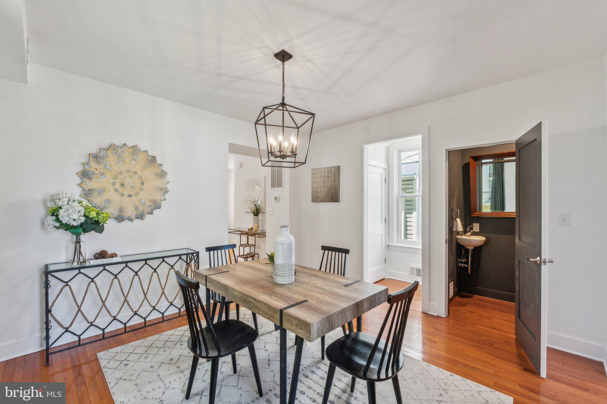 Washington, DC 20020,1518 W ST SE
