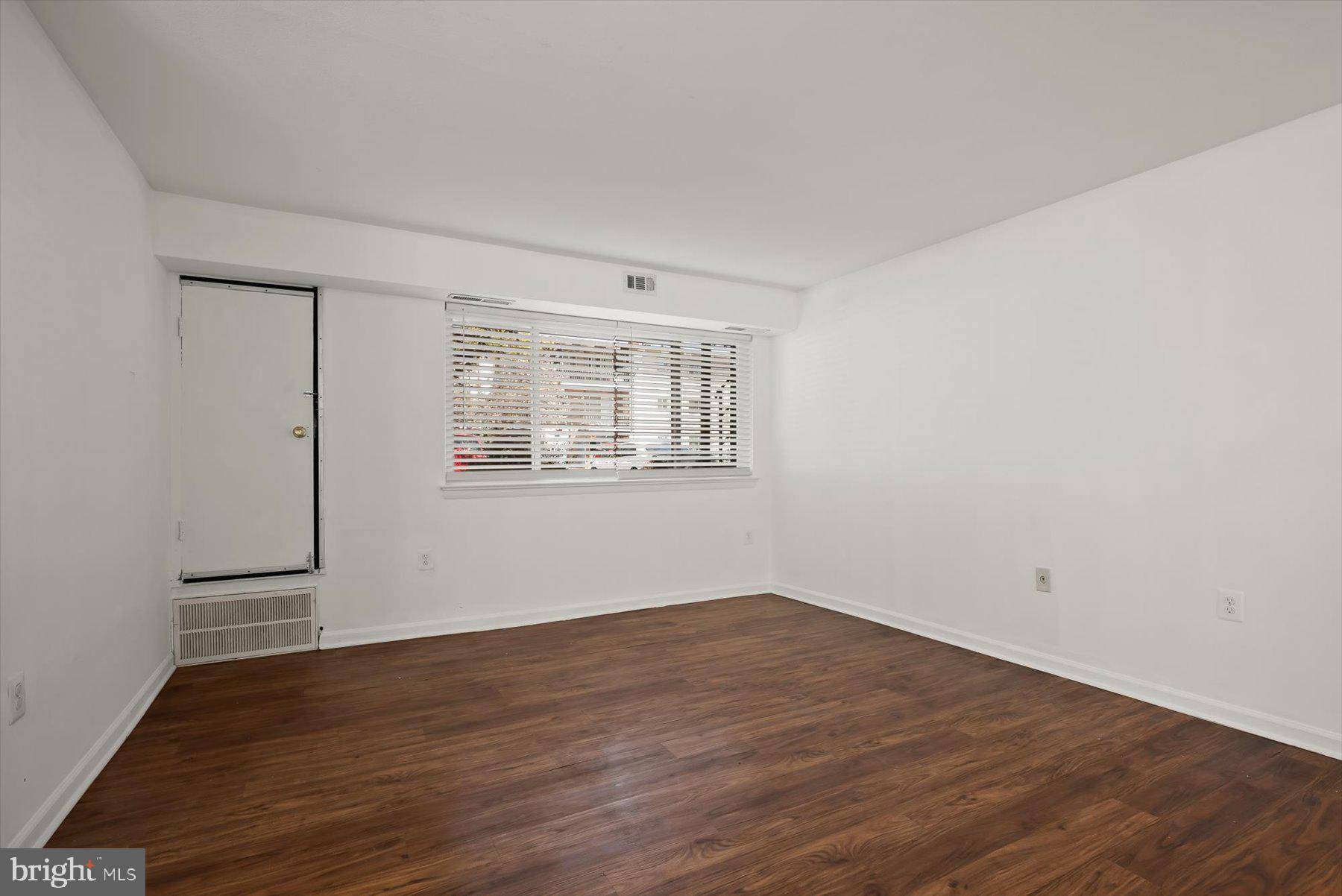 Beltsville, MD 20705,11330 CHERRY HILL RD #II-L  104