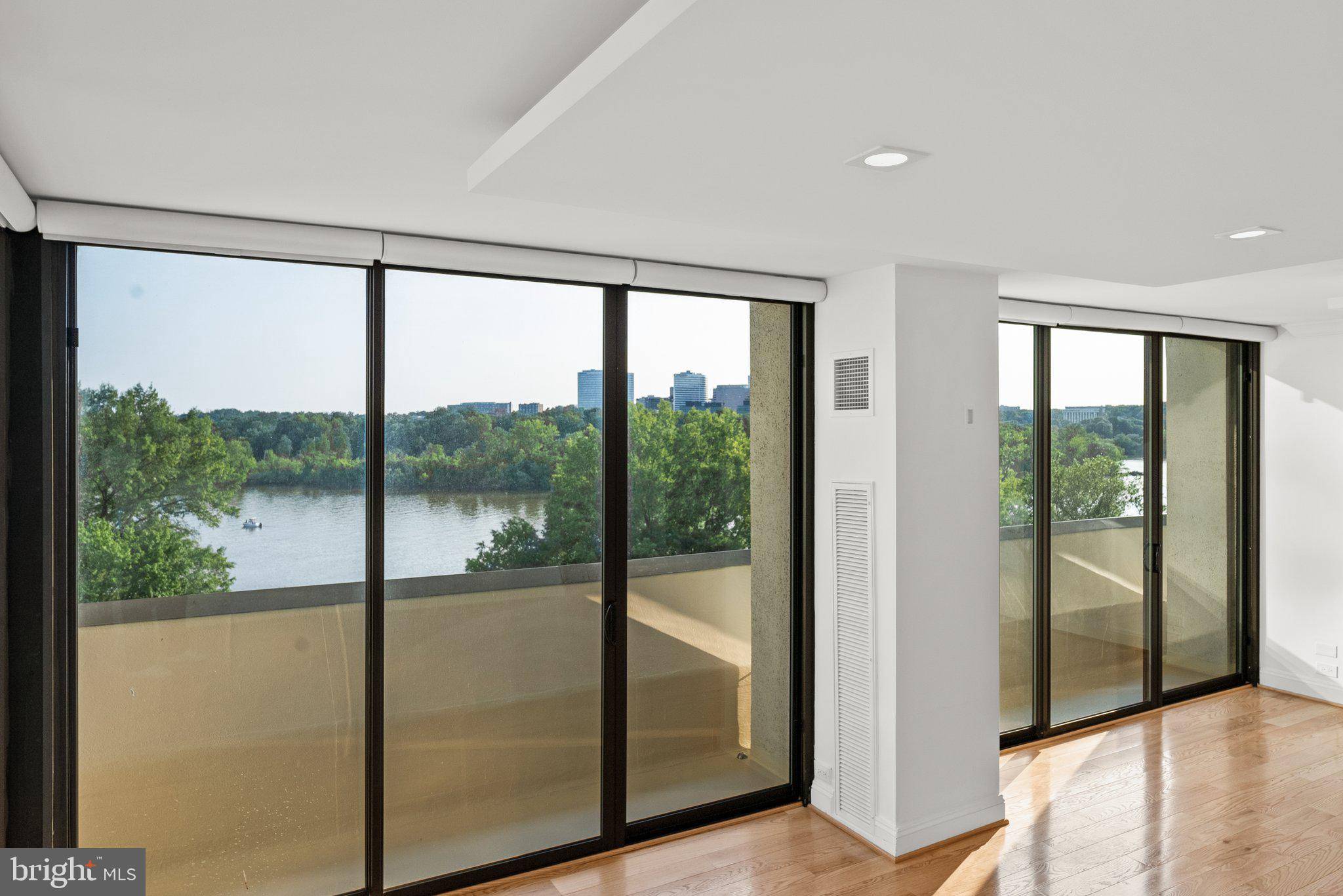 Washington, DC 20037,2700 VIRGINIA AVE NW #811