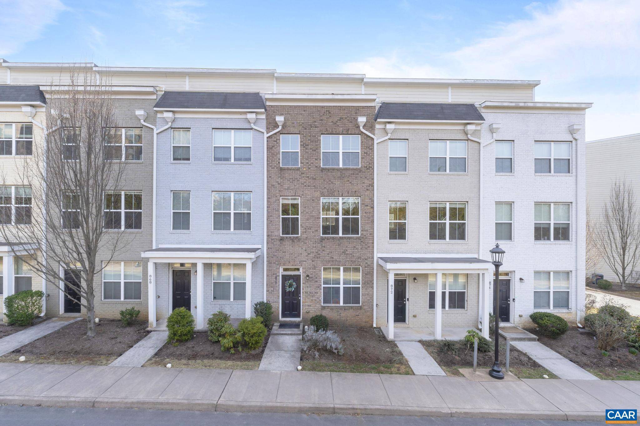 Charlottesville, VA 22903,870 ESTES ST