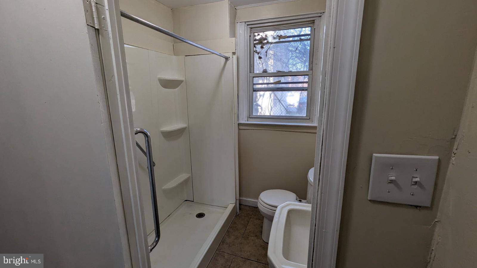 Philadelphia, PA 19140,2203 YELLAND ST