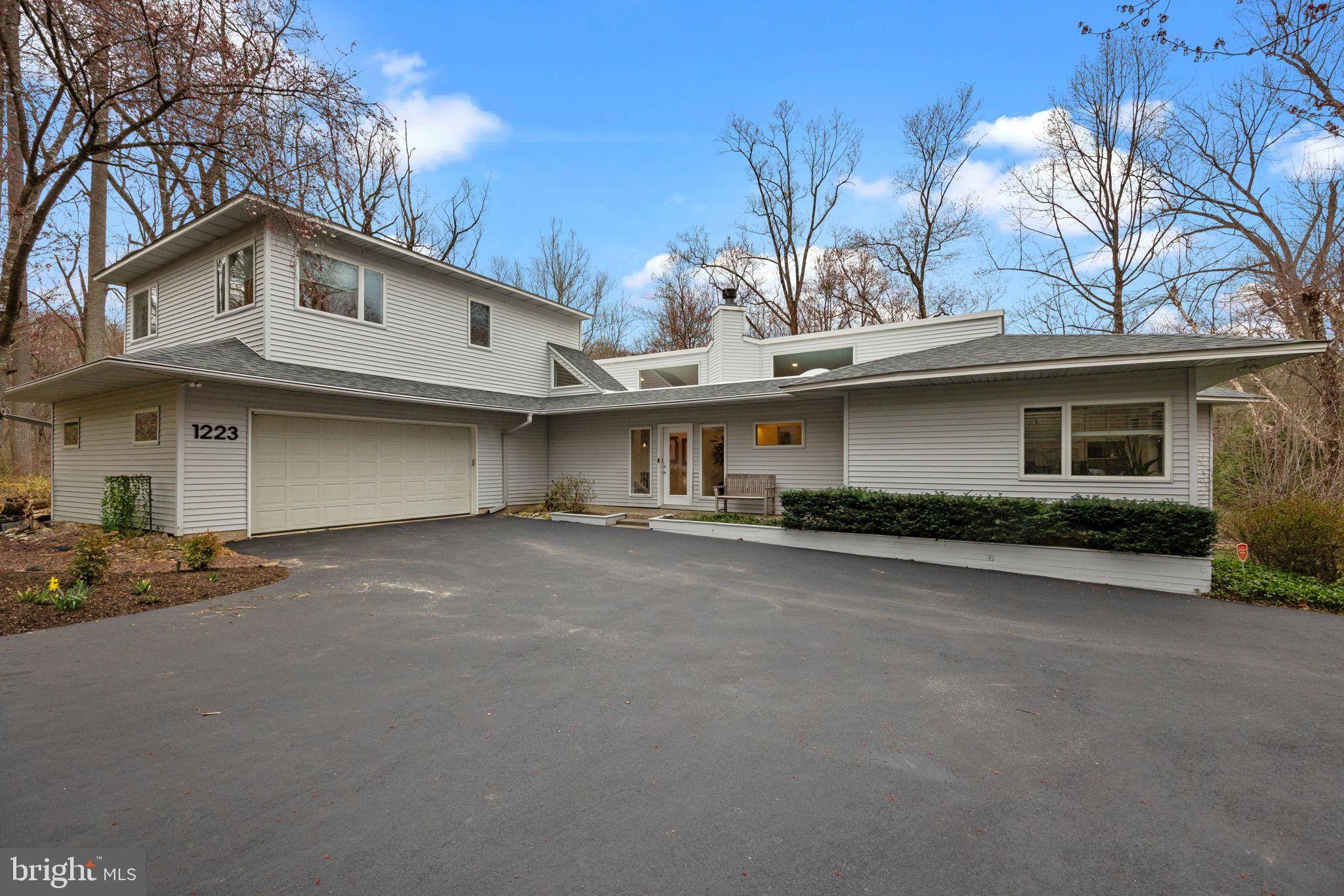 Huntingdon Valley, PA 19006,1223 OLD FORD RD