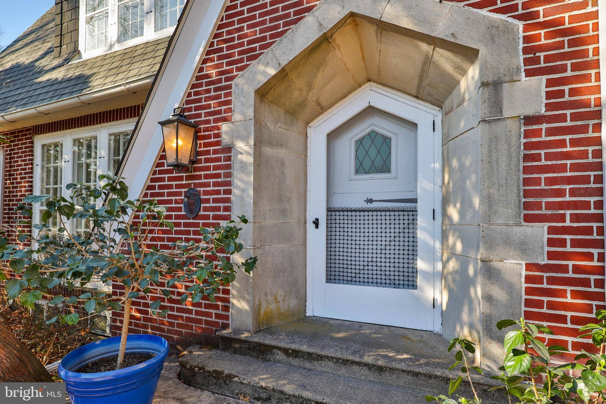 Quakertown, PA 18951,900 S OLD BETHLEHEM PIKE