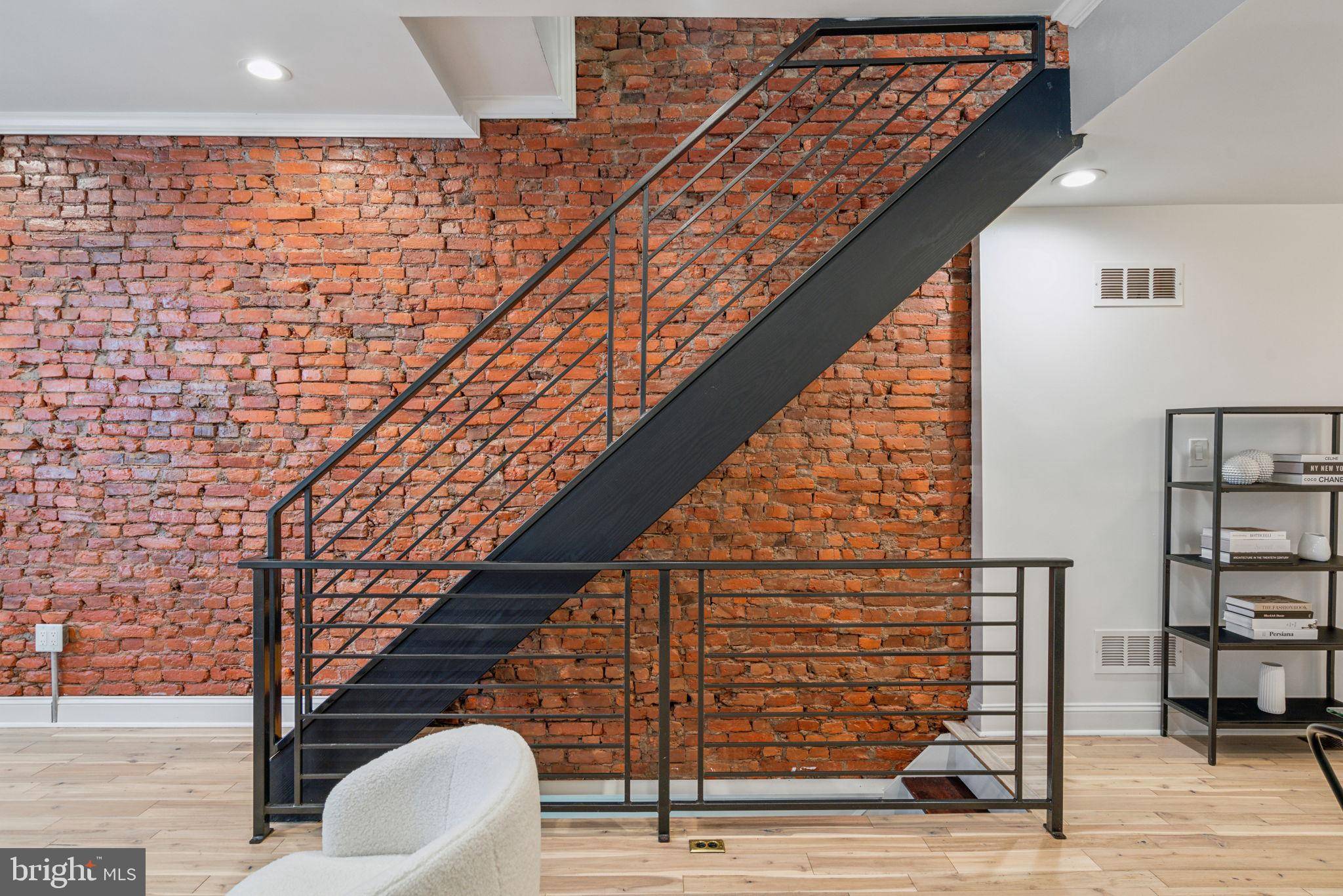 Philadelphia, PA 19121,2405 TURNER ST