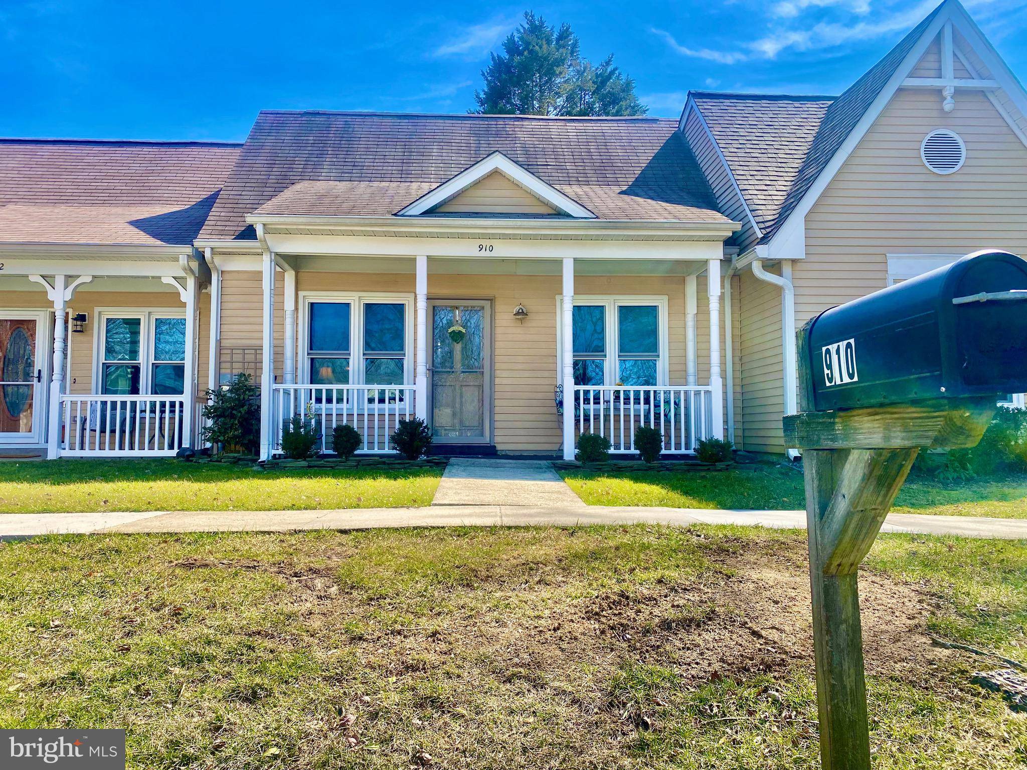 Annapolis, MD 21401,910 TOPMAST WAY