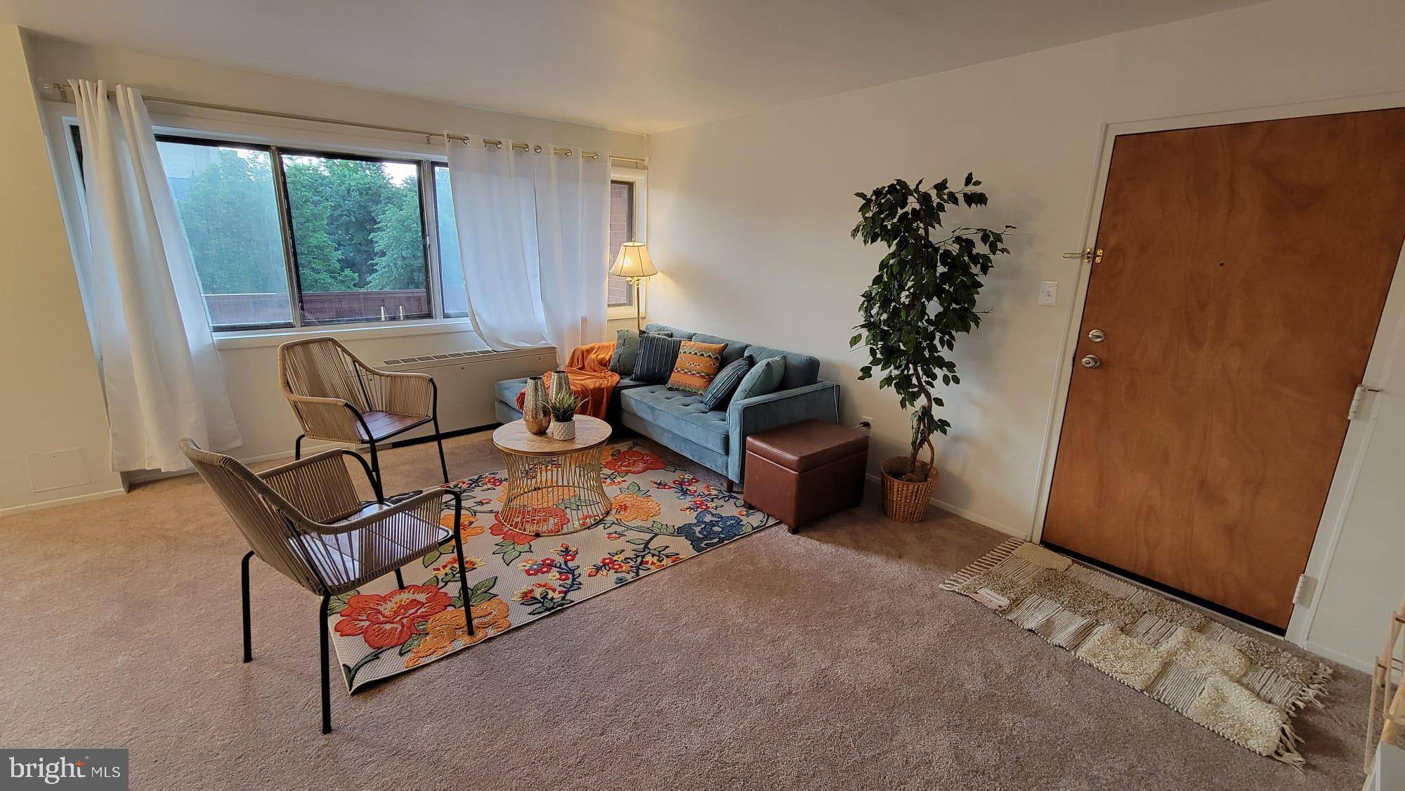 Arlington, VA 22204,1501 S GEORGE MASON DR S #23