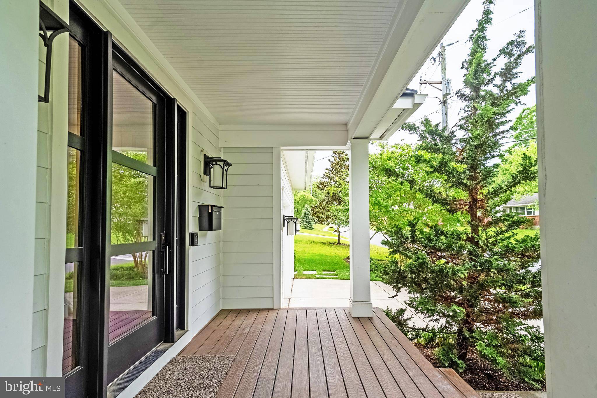 Vienna, VA 22180,511 PLUM ST SW