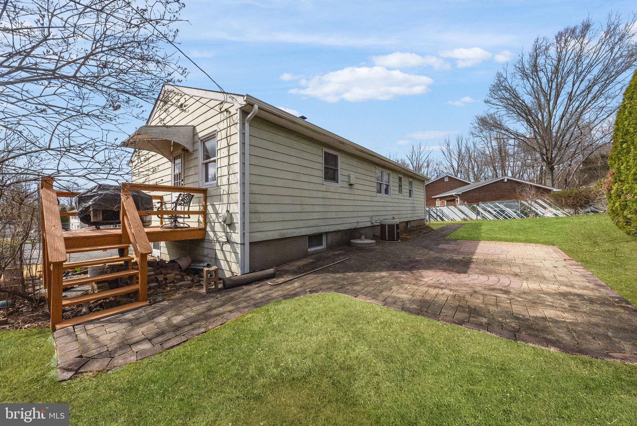 Bridgewater, NJ 08807,304 LILAC CT