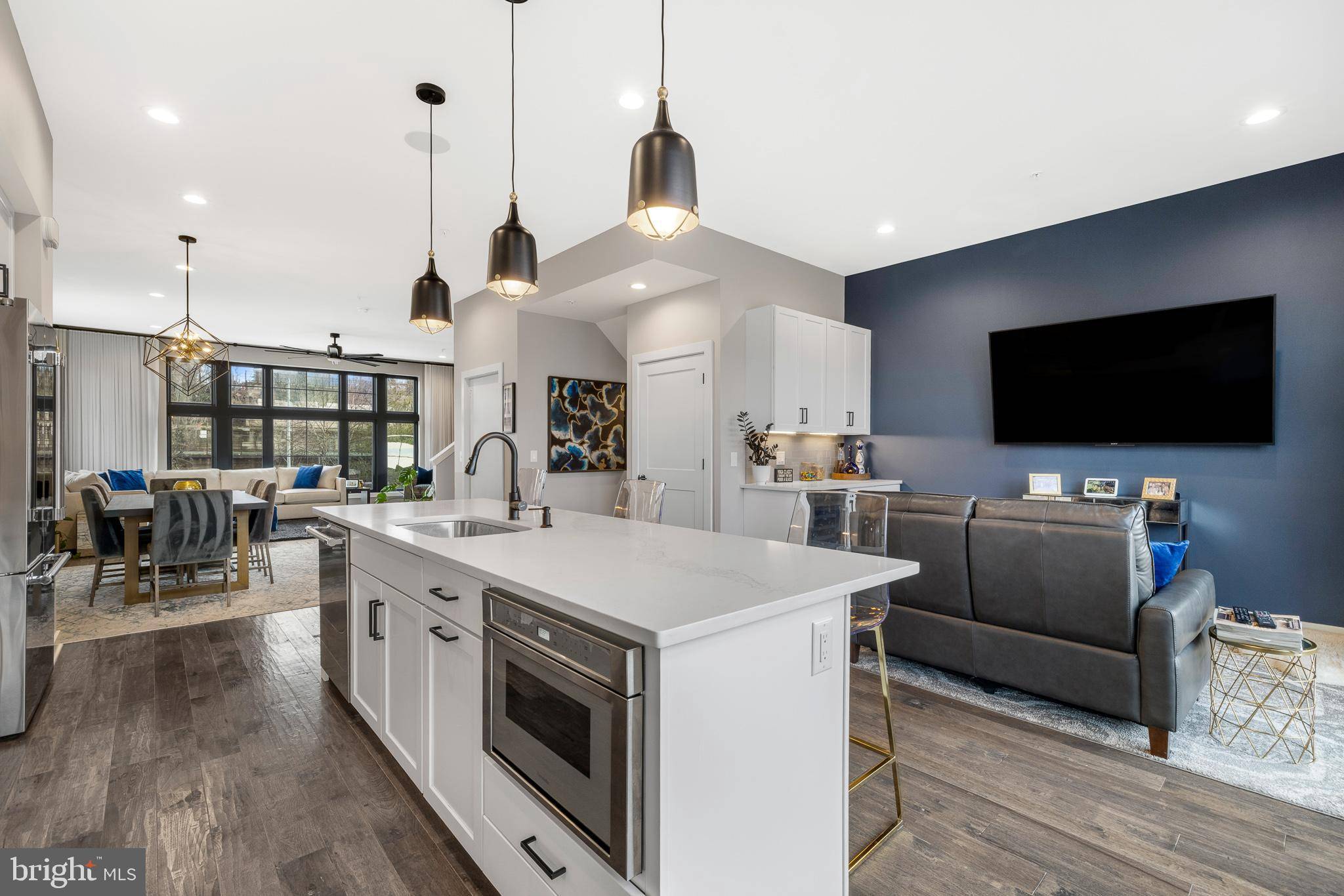 Philadelphia, PA 19127,4531 RIVERSIDE WAY