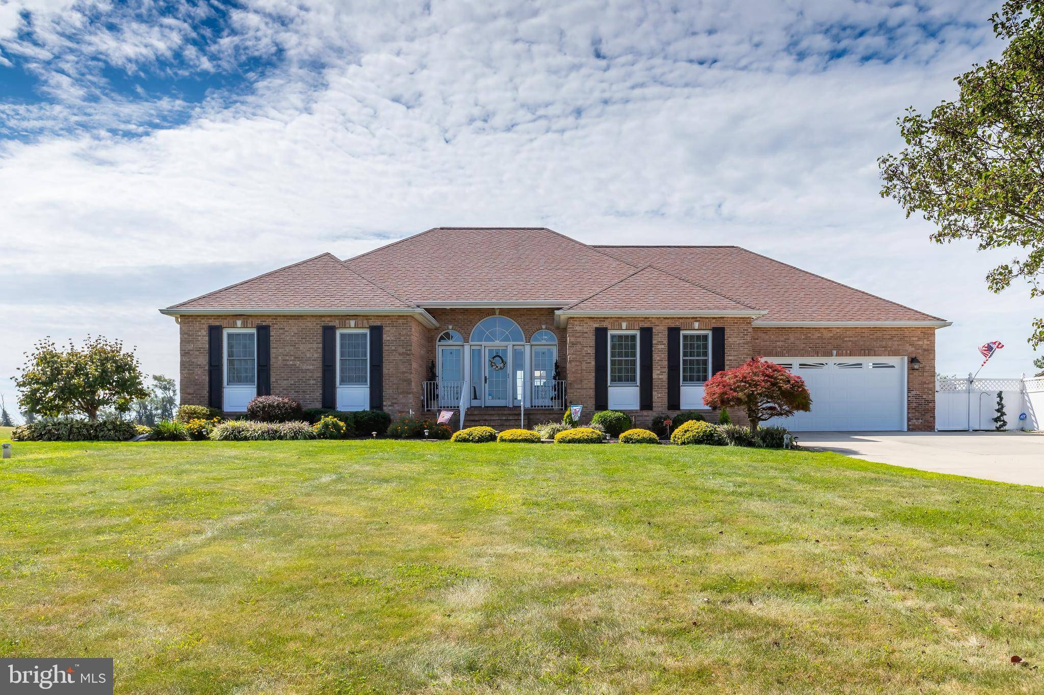 Pilesgrove, NJ 08098,180 FEATHERBED LN