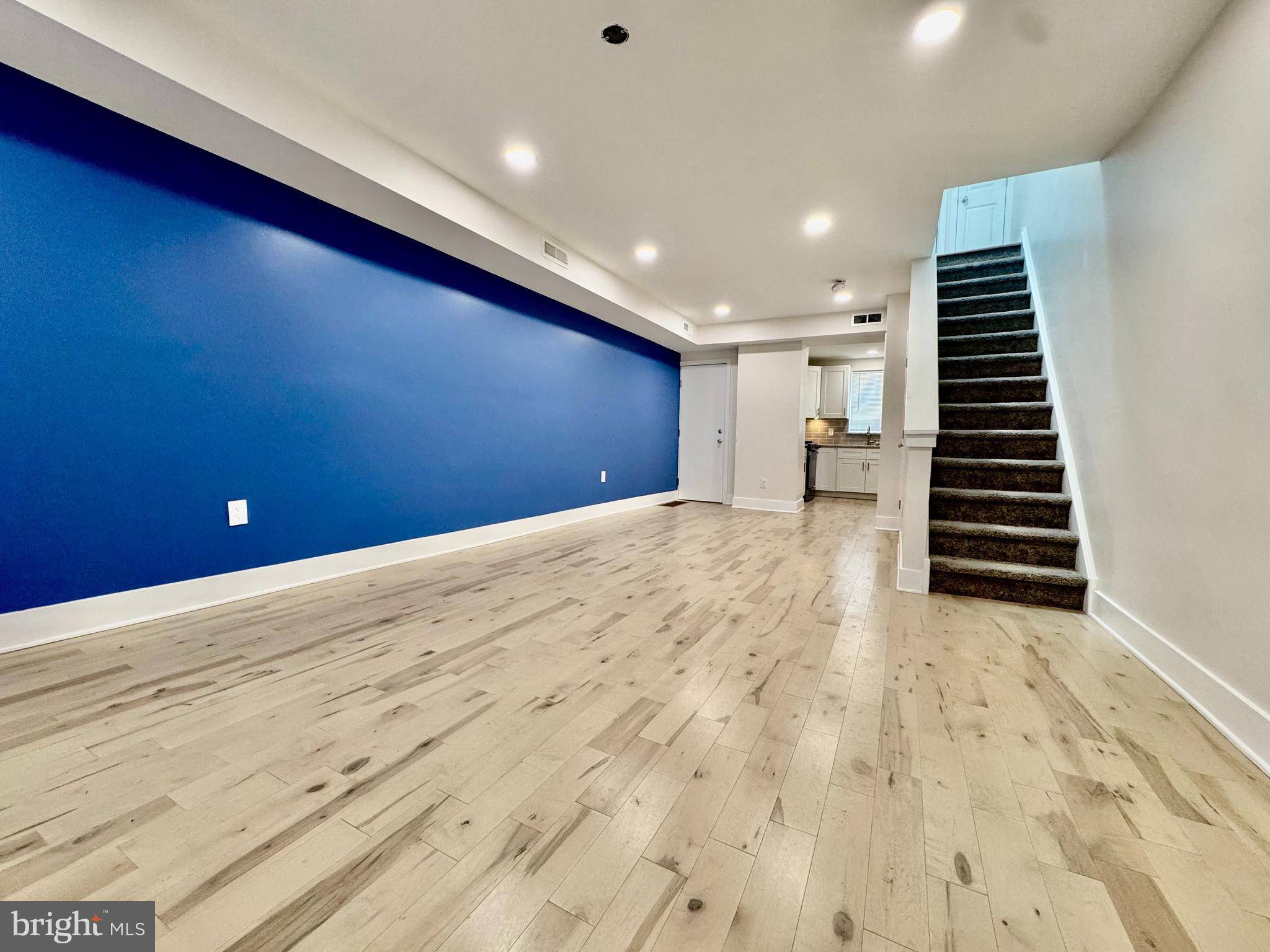 Philadelphia, PA 19148,2530 S FRANKLIN ST