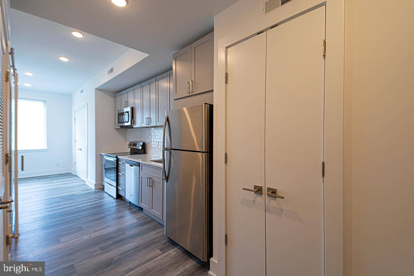 Philadelphia, PA 19123,1245 RIDGE AVE #UNIT 410
