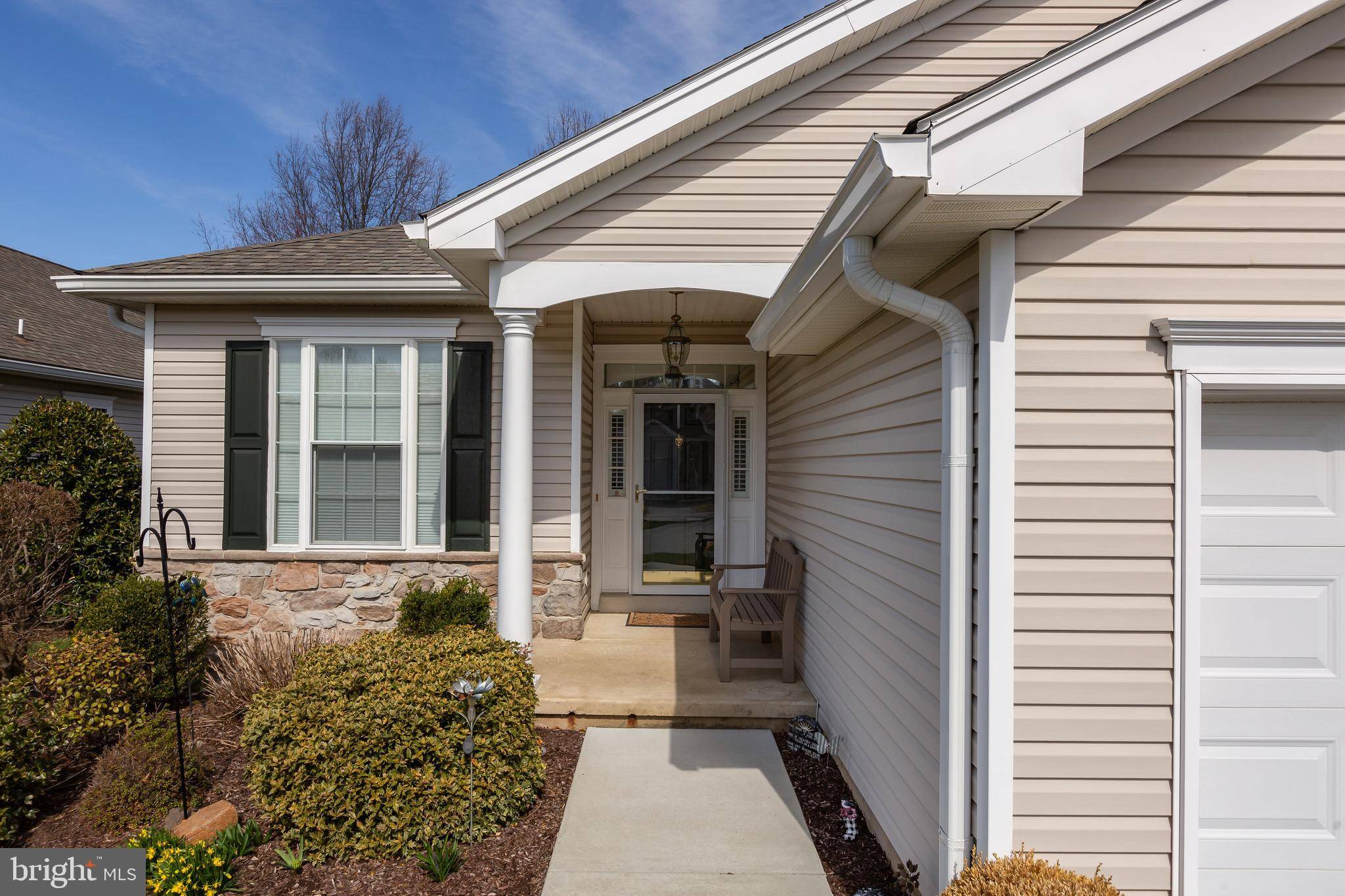 West Chester, PA 19380,1353 TROON LN